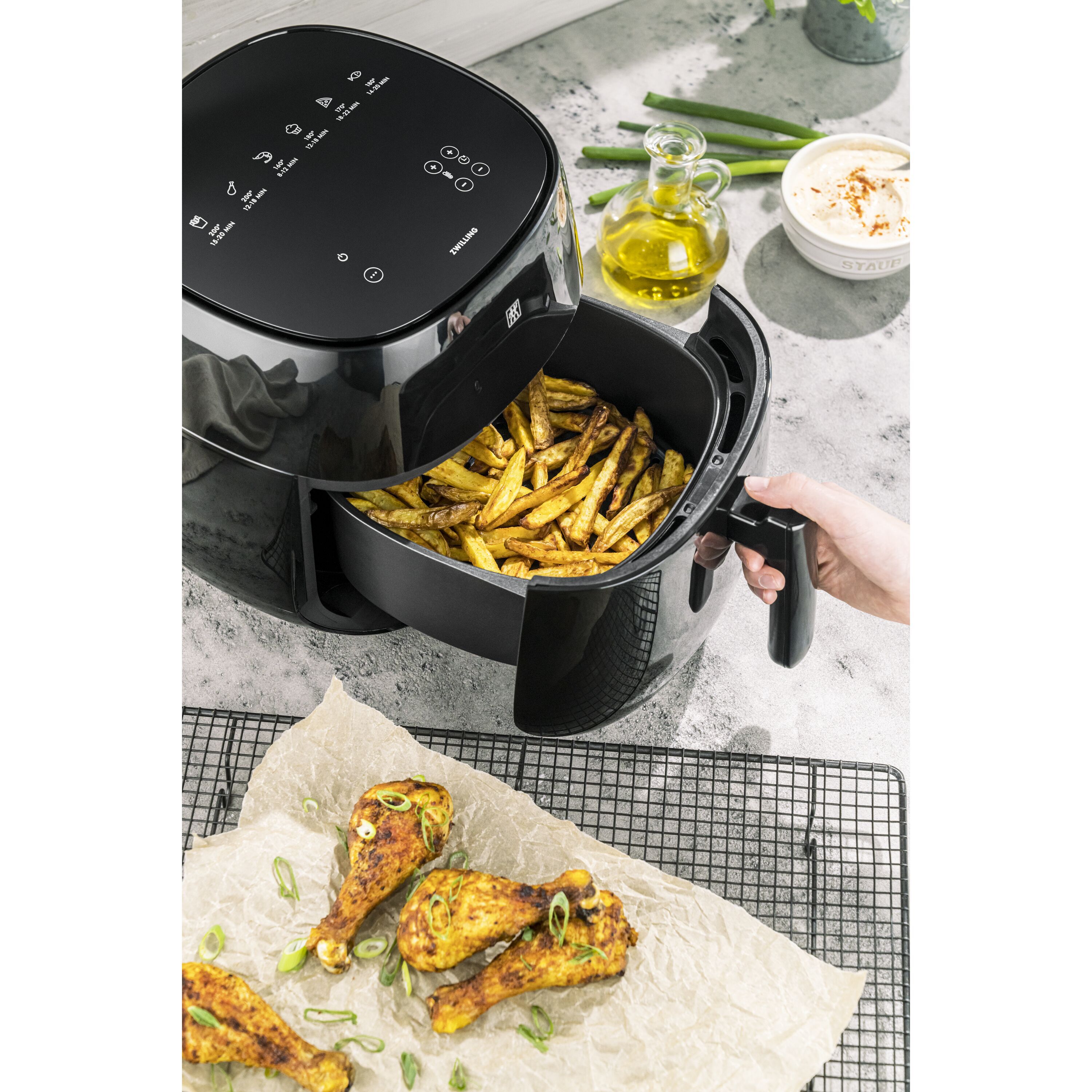 ZWILLING                        Heißluftfritteuse 4 l, Schwarz