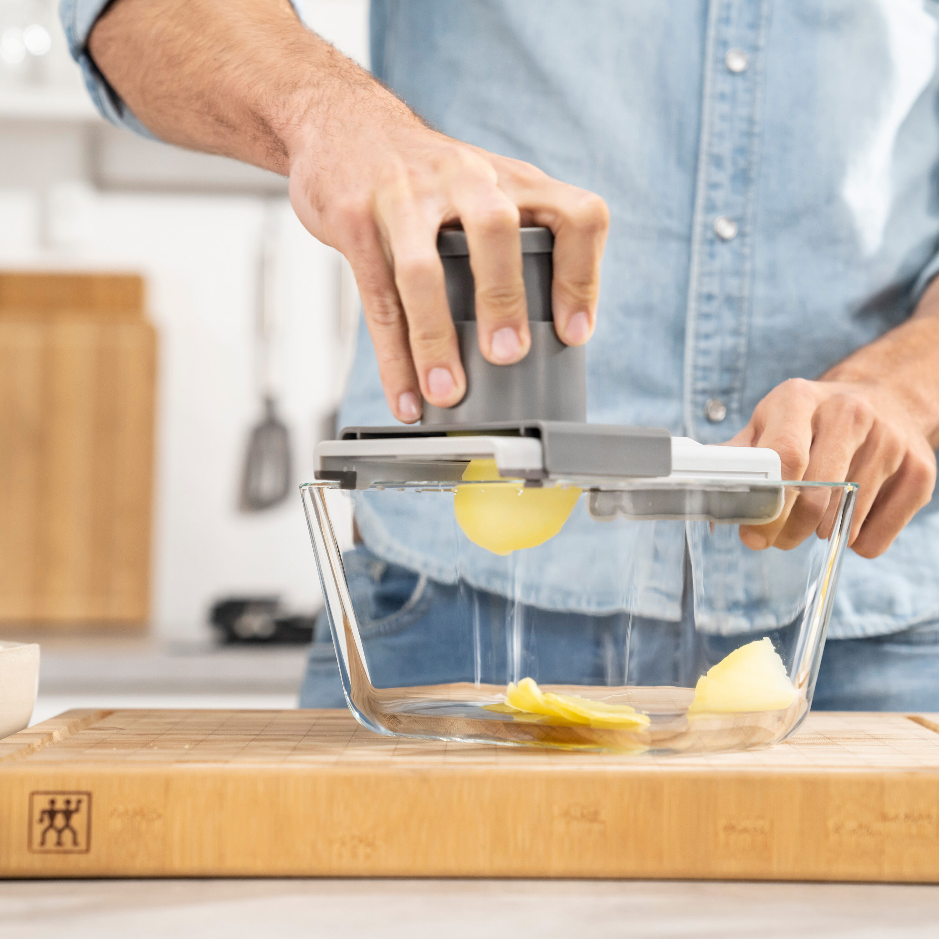 ZWILLING        Z-Cut                Multi-Reibe, Grau