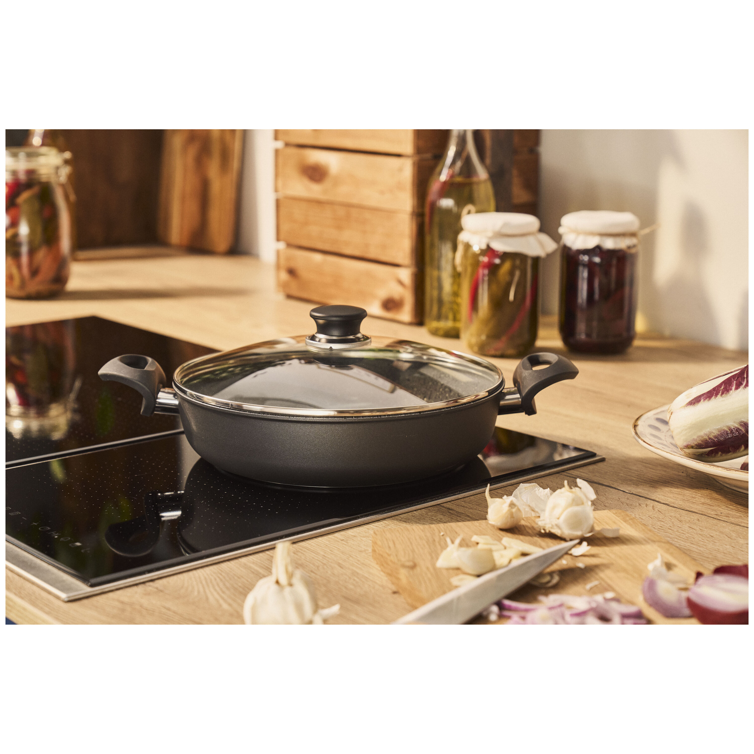 BALLARINI        Bari                Servierpfanne mit Deckel, 28 cm, Aluminium, Keramische Antihaftbeschichtung