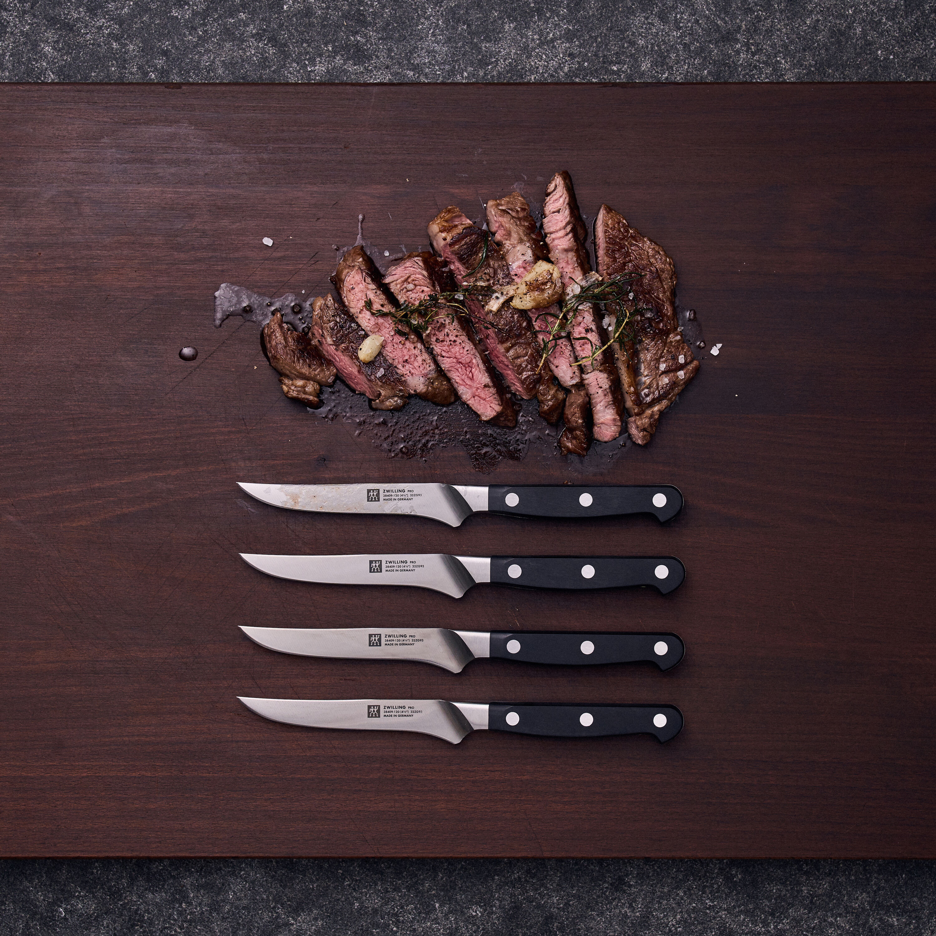 ZWILLING        Pro                Steakmesserset 4-tlg