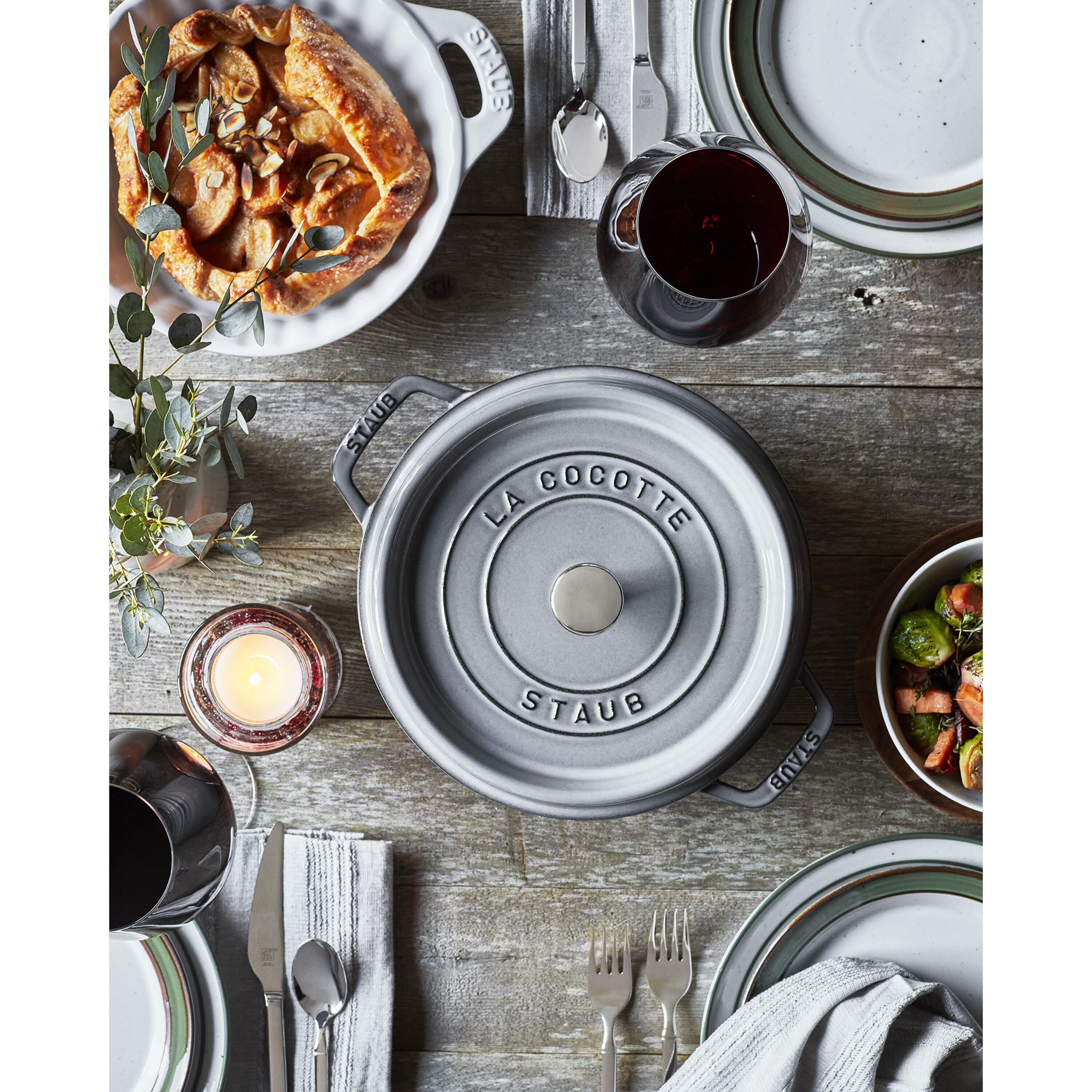 Staub        La Cocotte                Cocotte 24 cm, rund, Graphit-Grau, Gusseisen