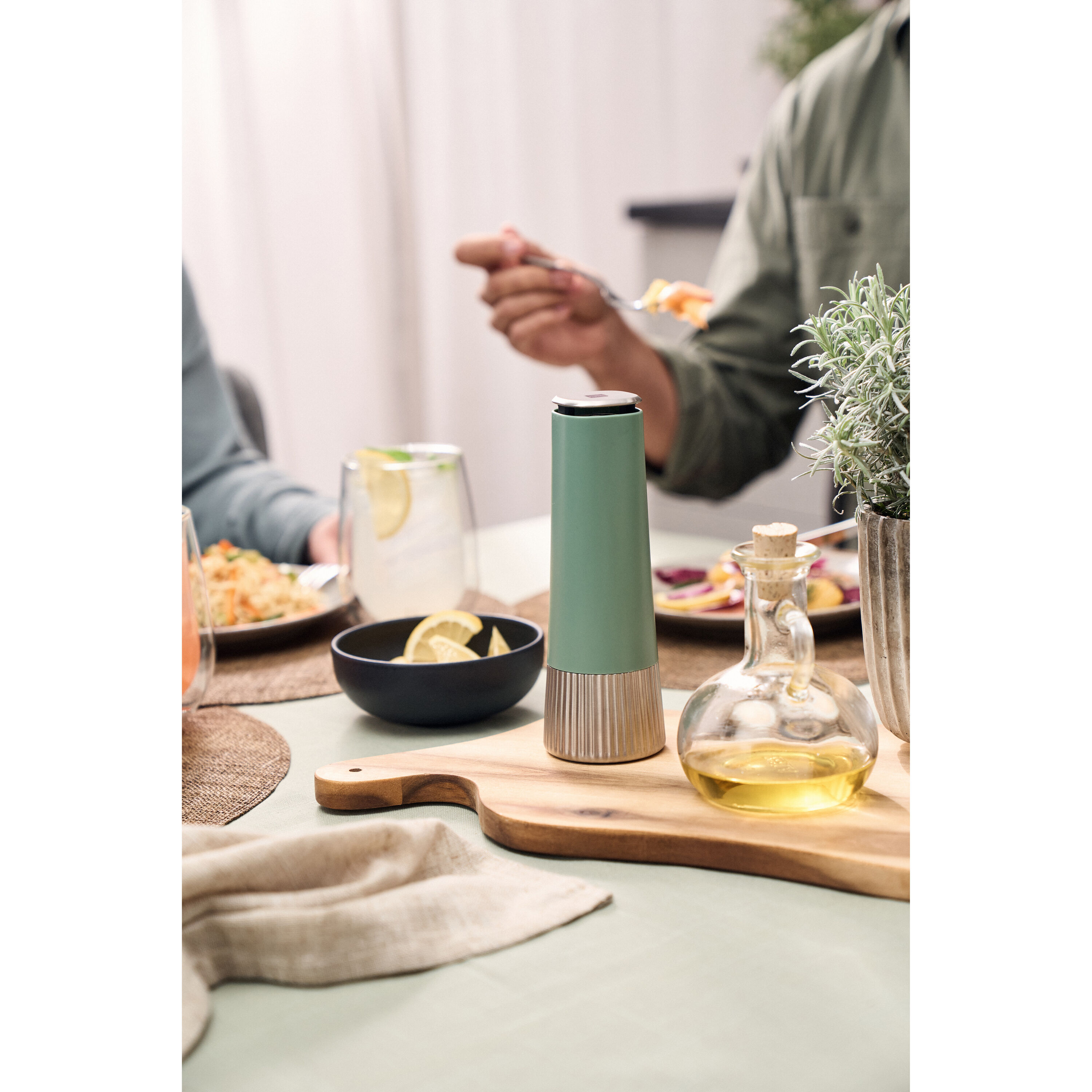 ZWILLING        Spices                Gewürzmühle 19 cm, Salbeigrün