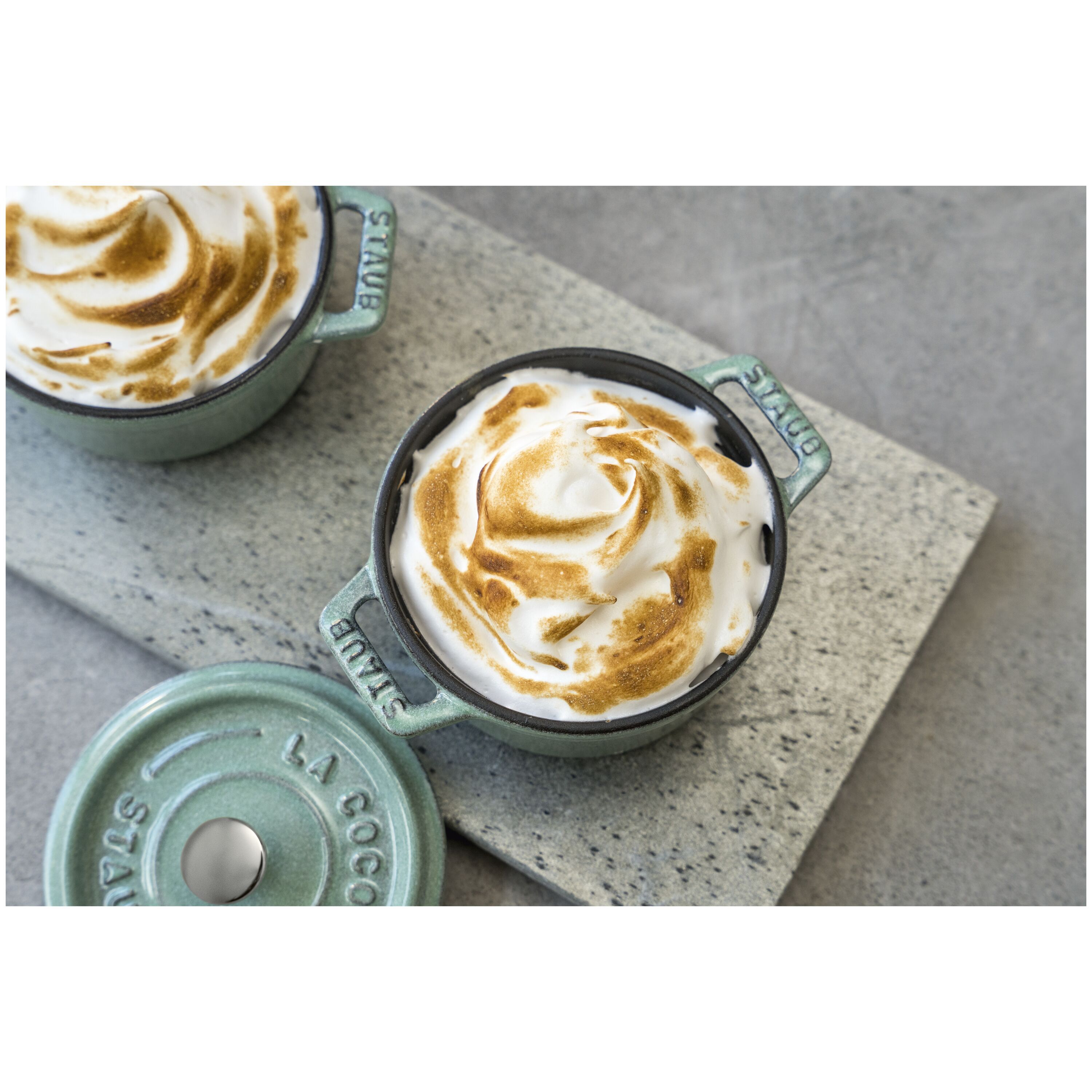 Staub        La Cocotte                Mini Cocotte 10 cm, rund, Salbeigrün, Gusseisen