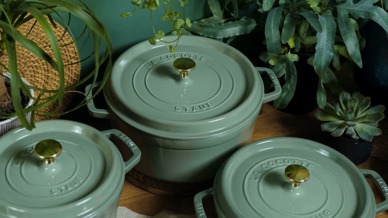 Staub        La Cocotte                Cocotte 24 cm, rund, Eukalyptus, Gusseisen