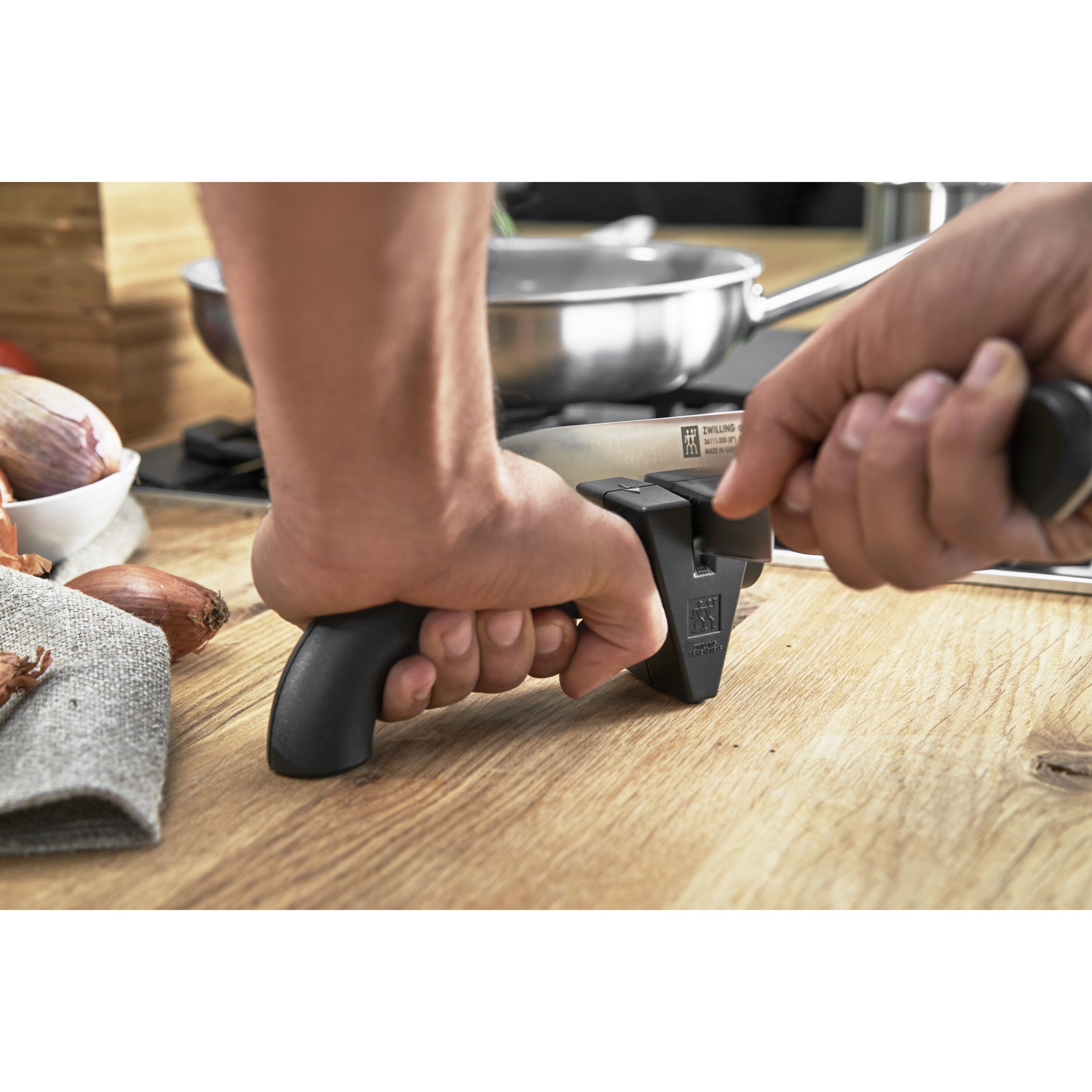 ZWILLING        TWINSHARP                Messerschärfer Schwarz