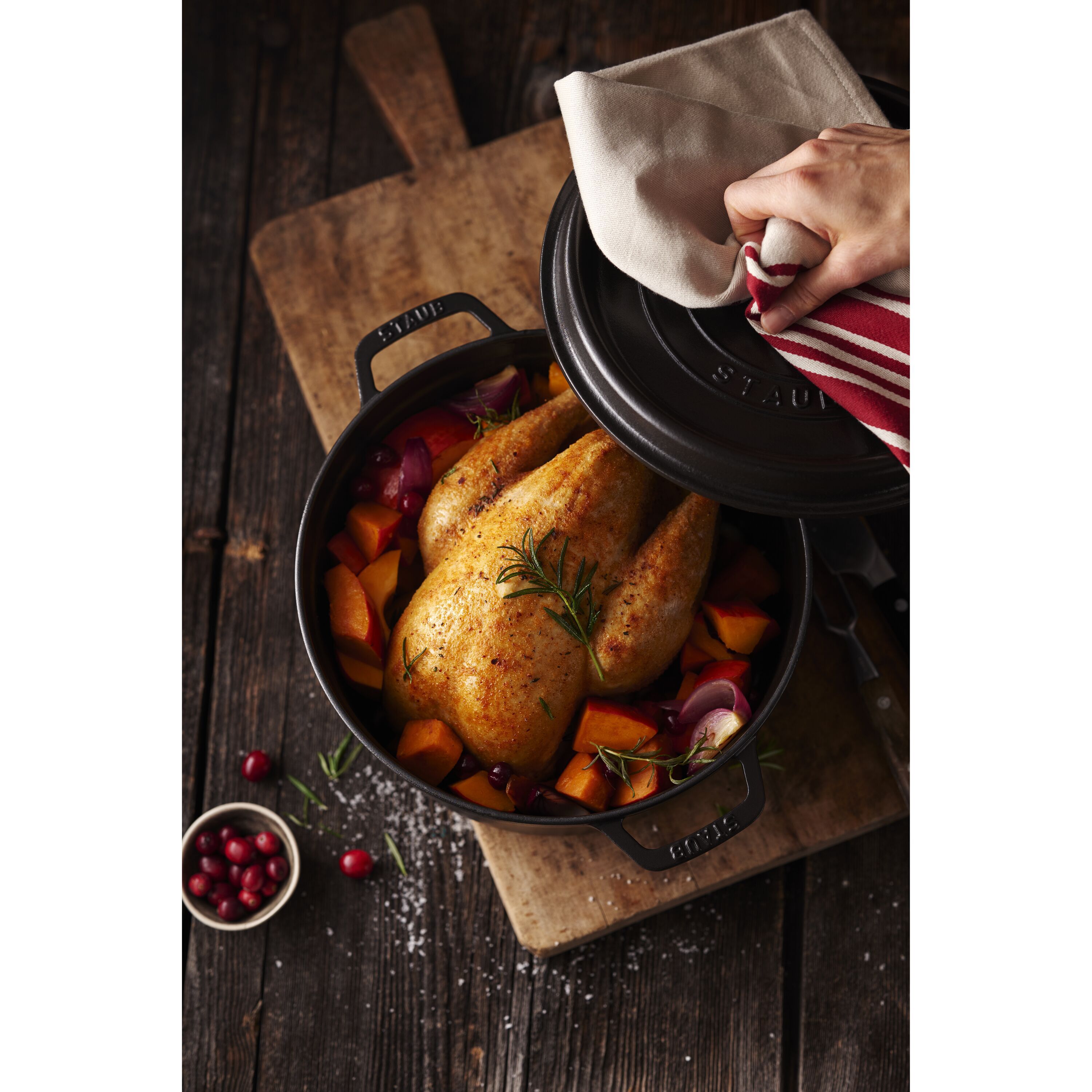 Staub        La Cocotte                Cocotte 26 cm, rund, Schwarz, Gusseisen