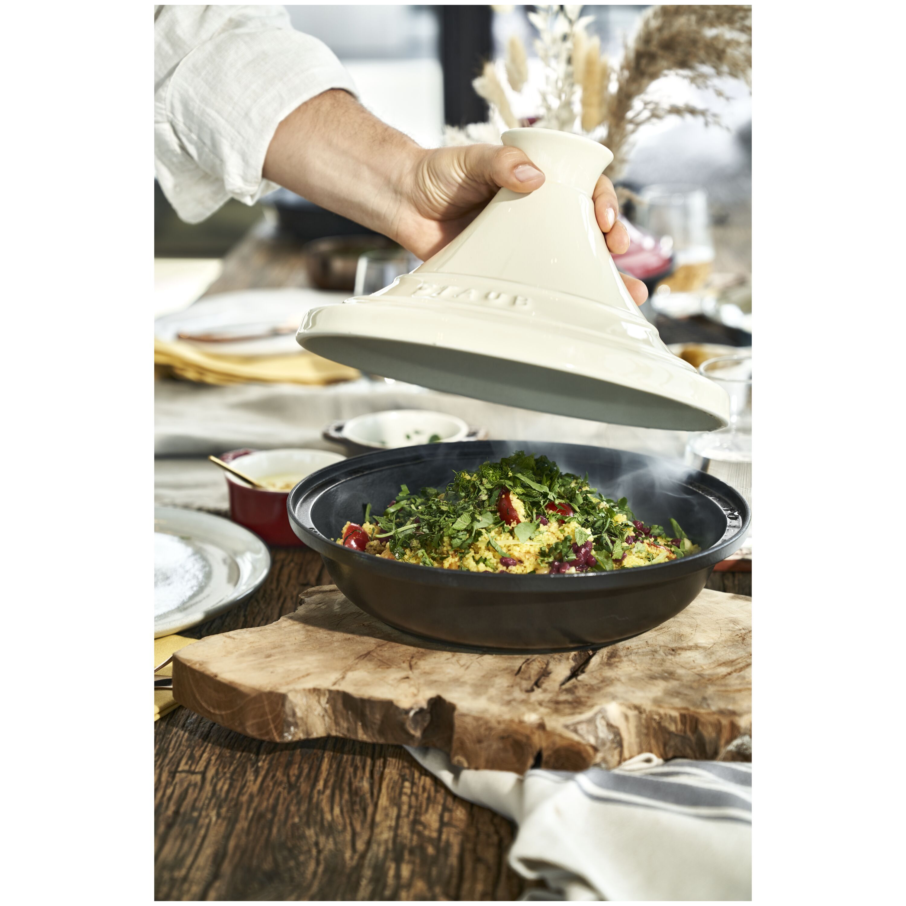 Staub        Specialities                Tajine 28 cm, rund, Cream, Gusseisen