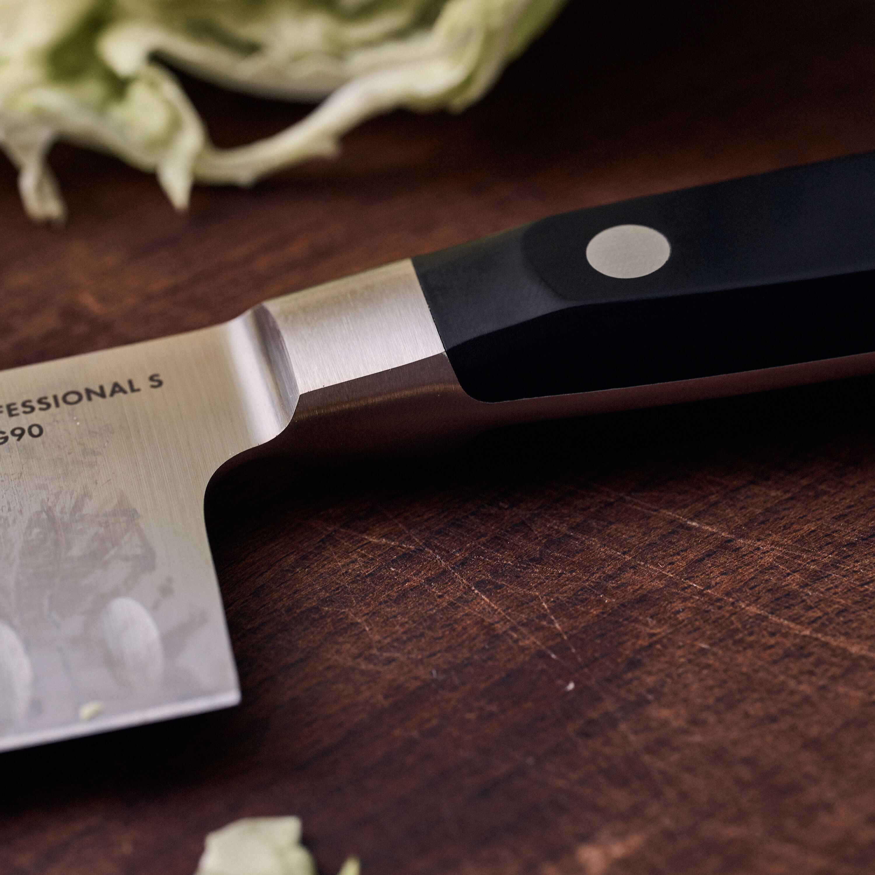 ZWILLING        Professional S                Santokumesser 18 cm, Kullenschliff