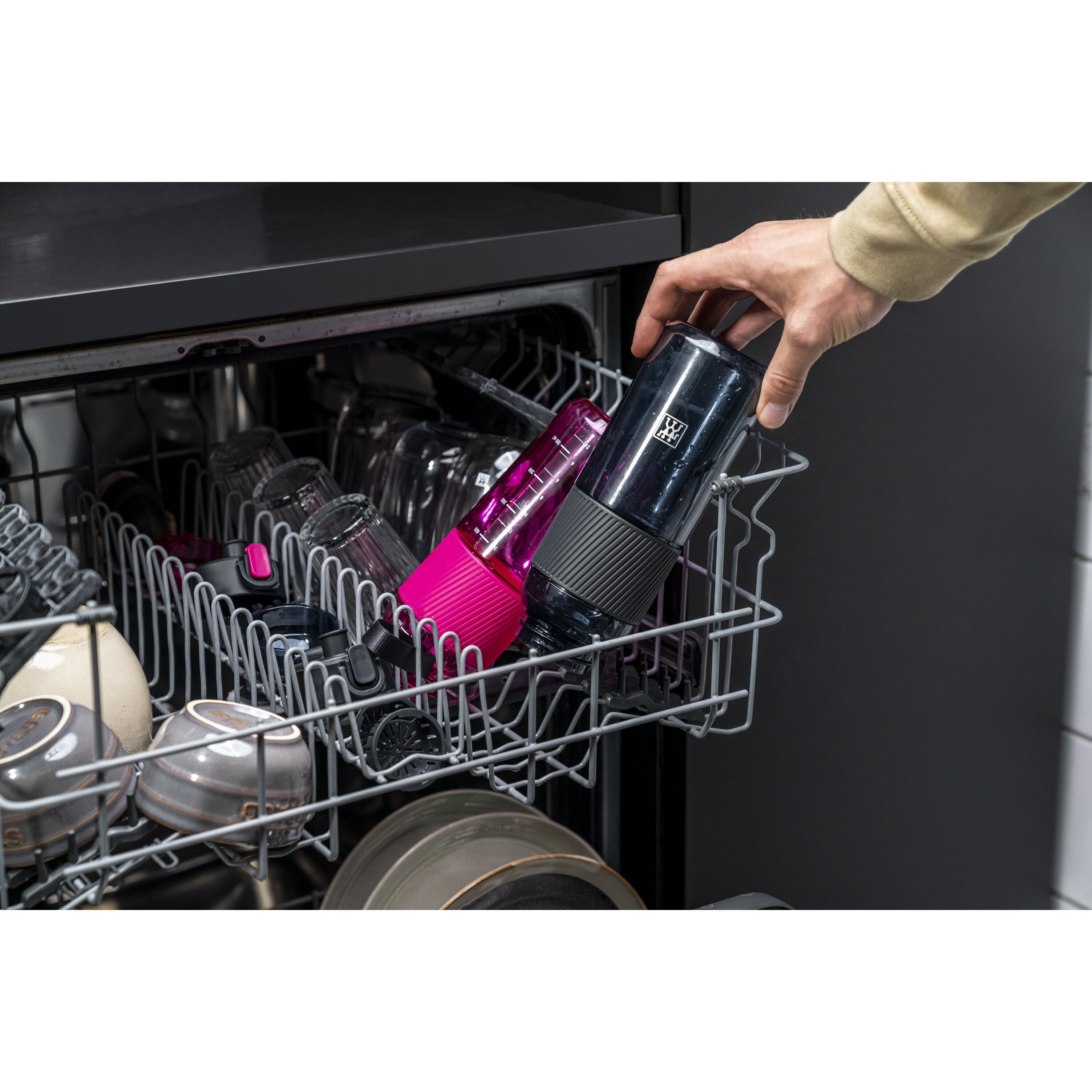 ZWILLING        Bottle                Trinkflasche, 680 ml, Tritan, Schwarz