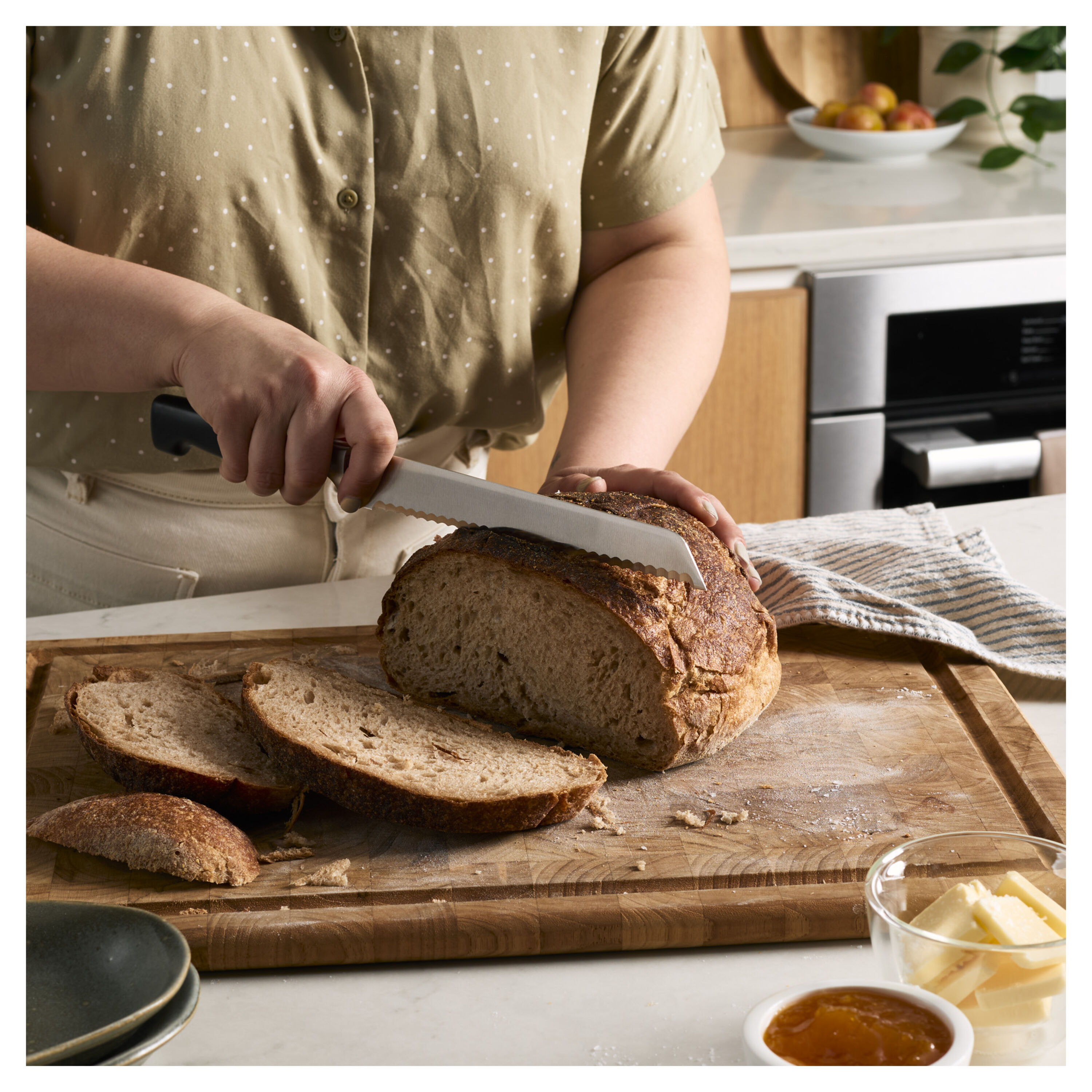 ZWILLING        **** VIER STERNE                Brotmesser 20 cm, Wellenschliff