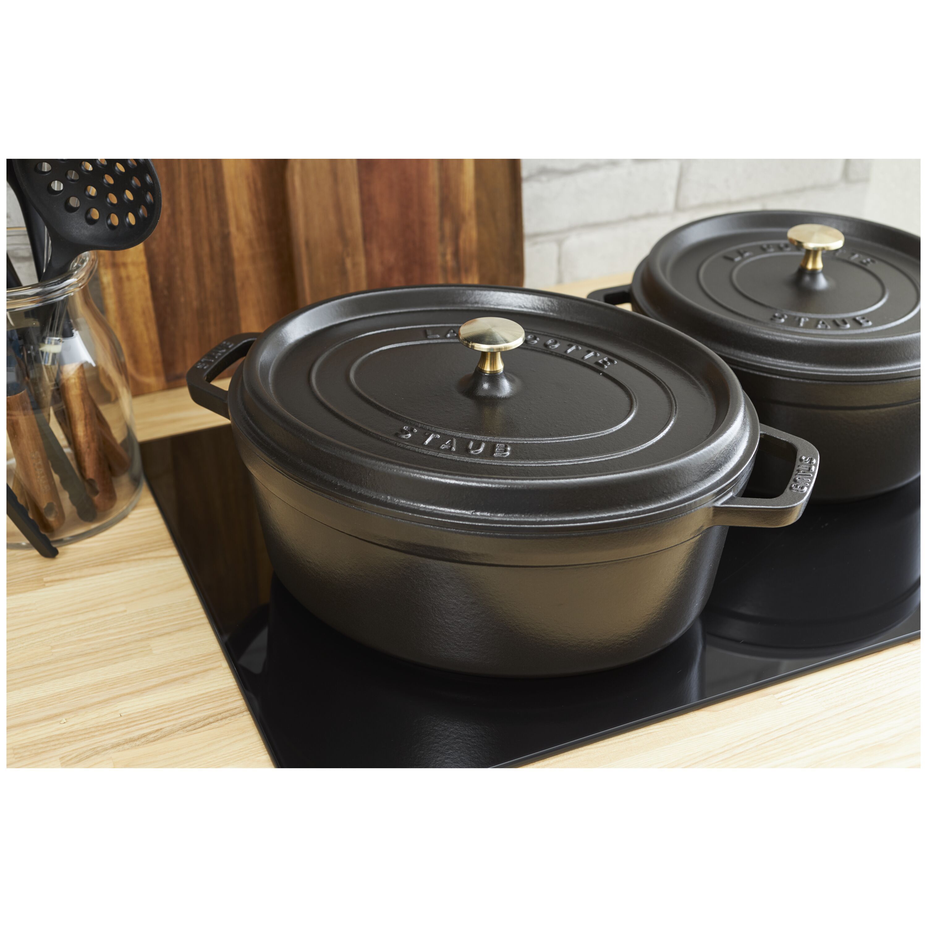Staub        La Cocotte                Cocotte 27 cm, oval, Schwarz, Gusseisen