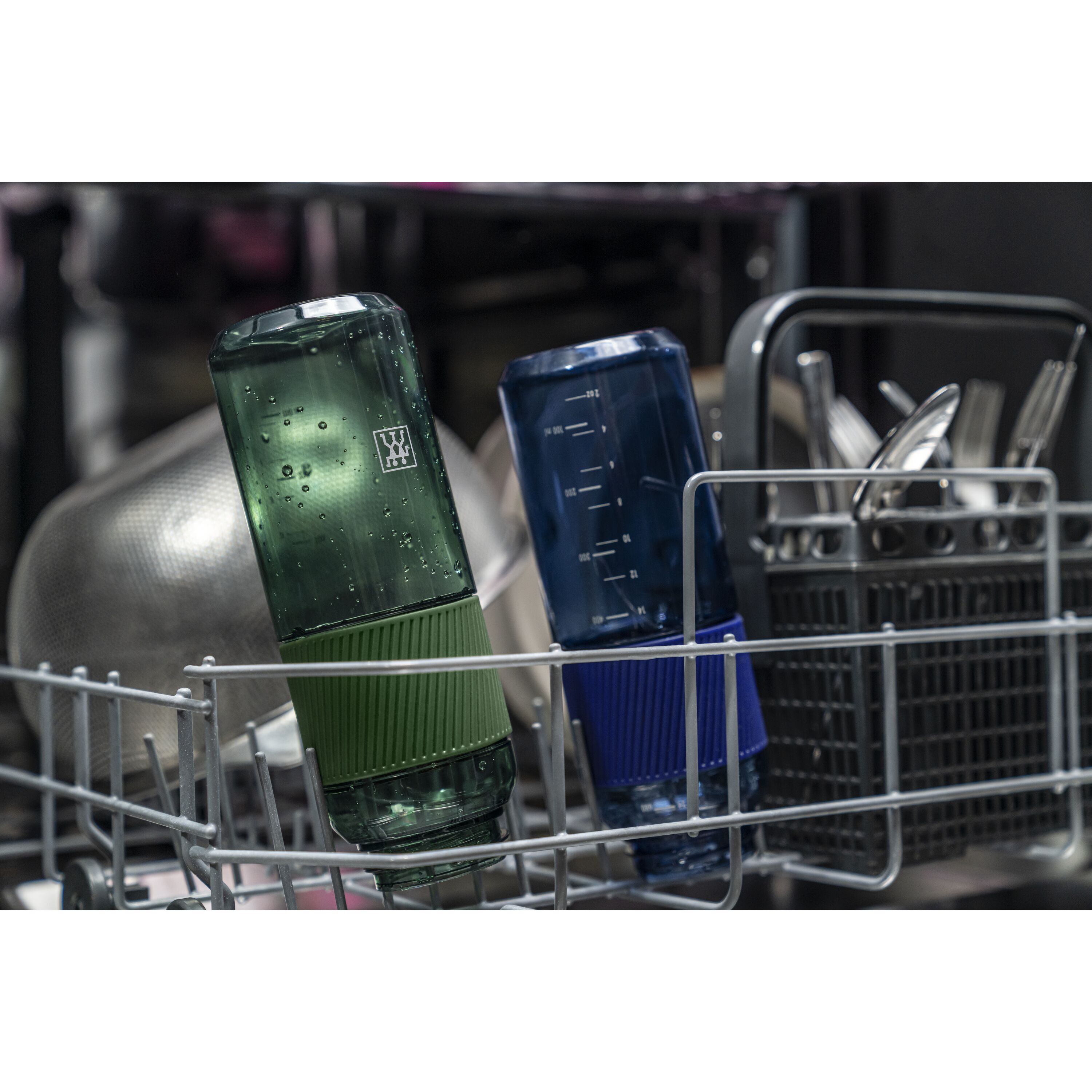 ZWILLING        Bottle                Trinkflasche, 680 ml, Tritan, Dunkel-Grün