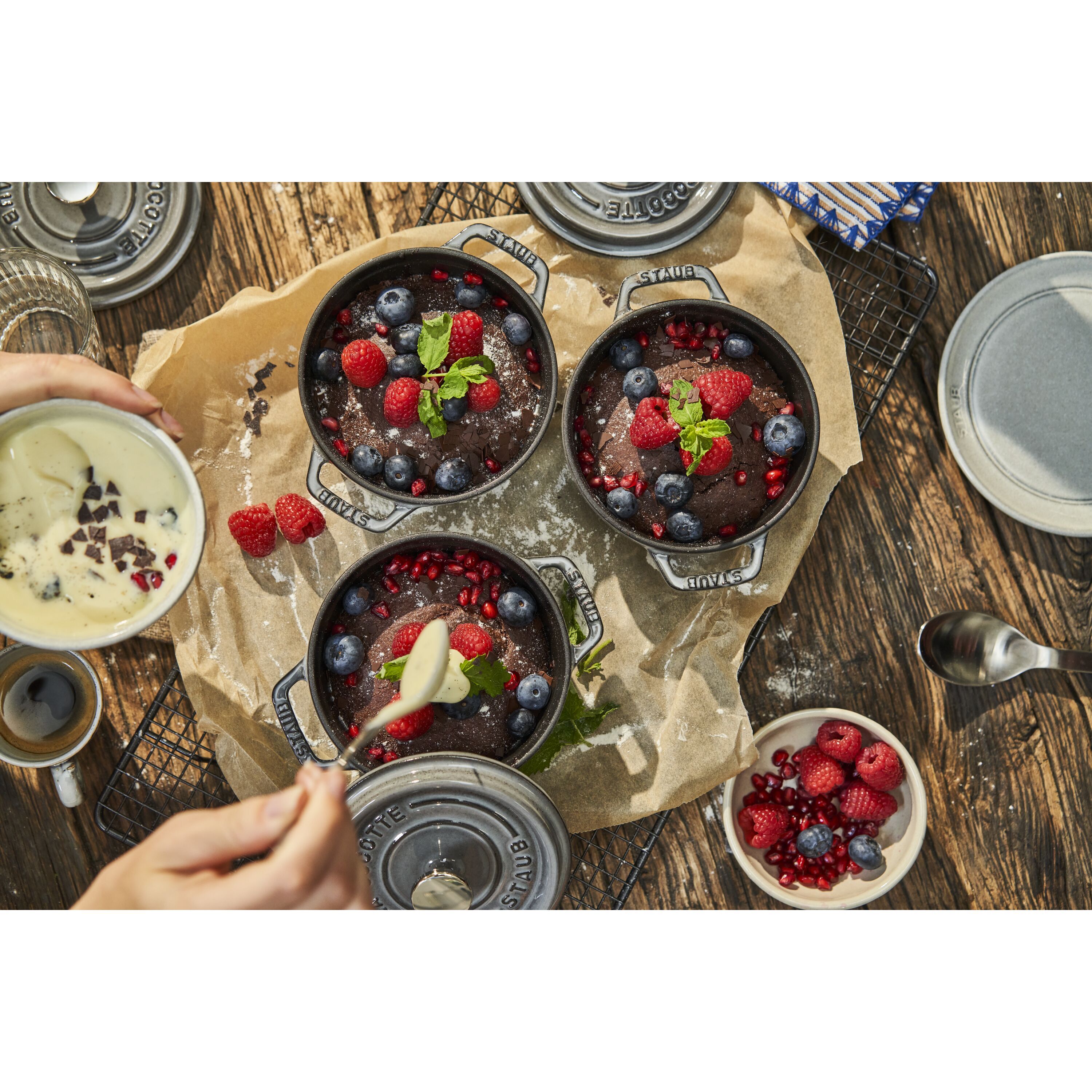 Staub        La Cocotte                Cocotte 12 cm, rund, Graphit-Grau, Gusseisen