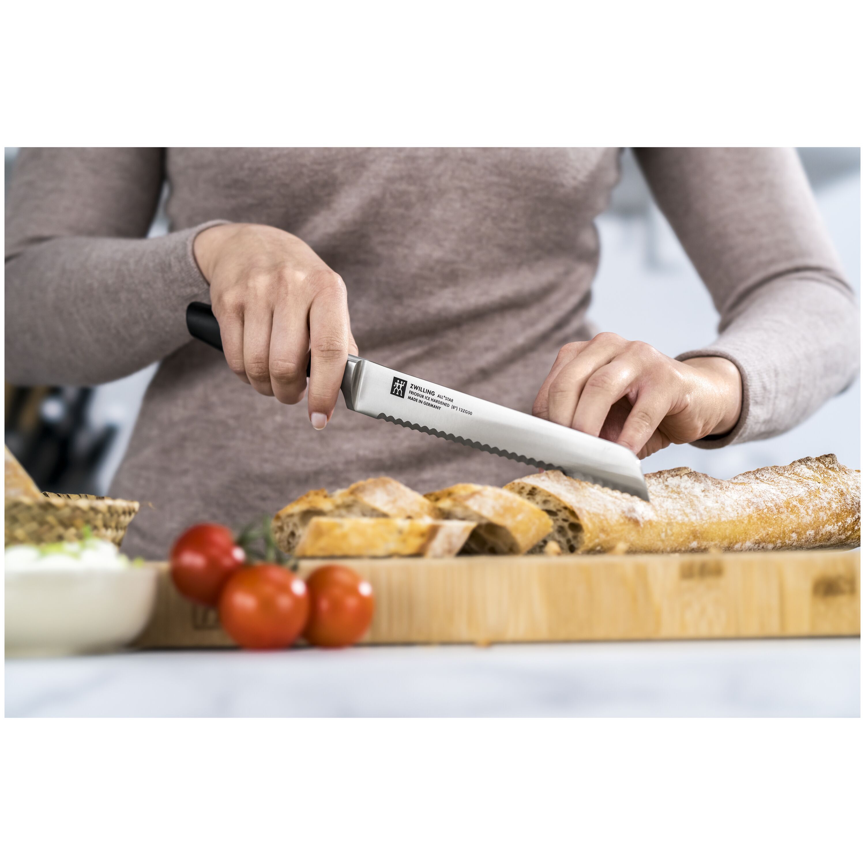 ZWILLING        All * Star                Brotmesser 20 cm, Silber