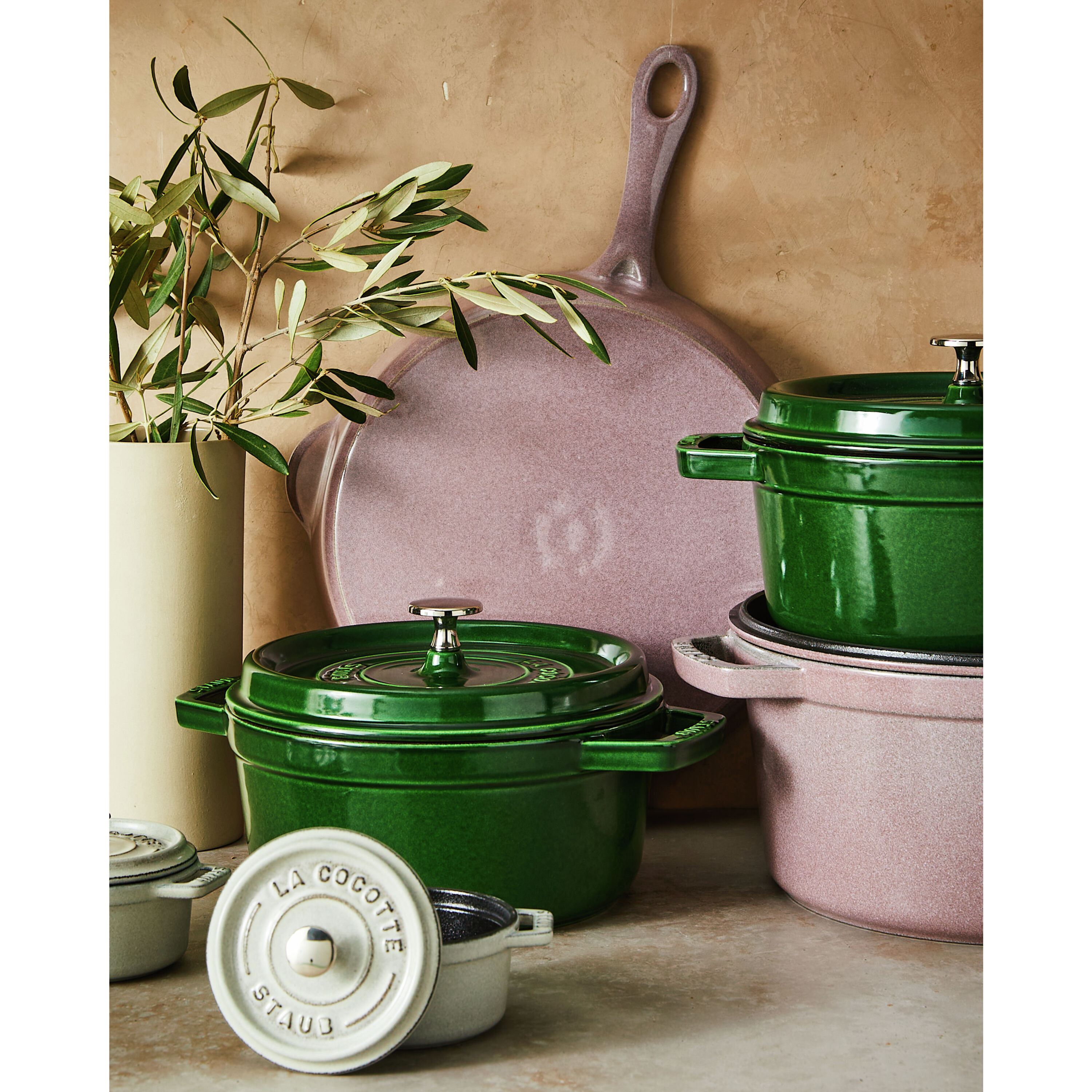 Staub        La Cocotte                Cocotte 26 cm, rund, Basilikum-Grün, Gusseisen