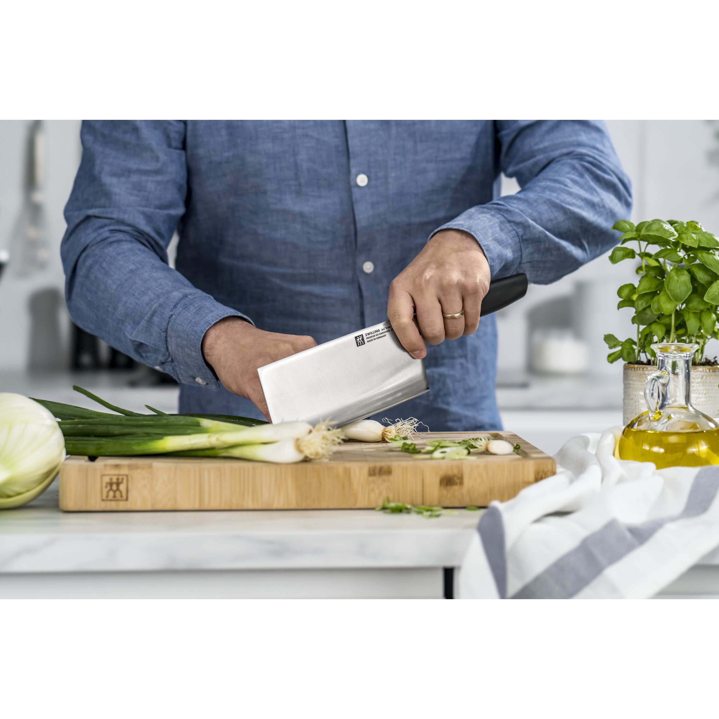 ZWILLING        All * Star                Chin. Kochmesser 18 cm, Silber