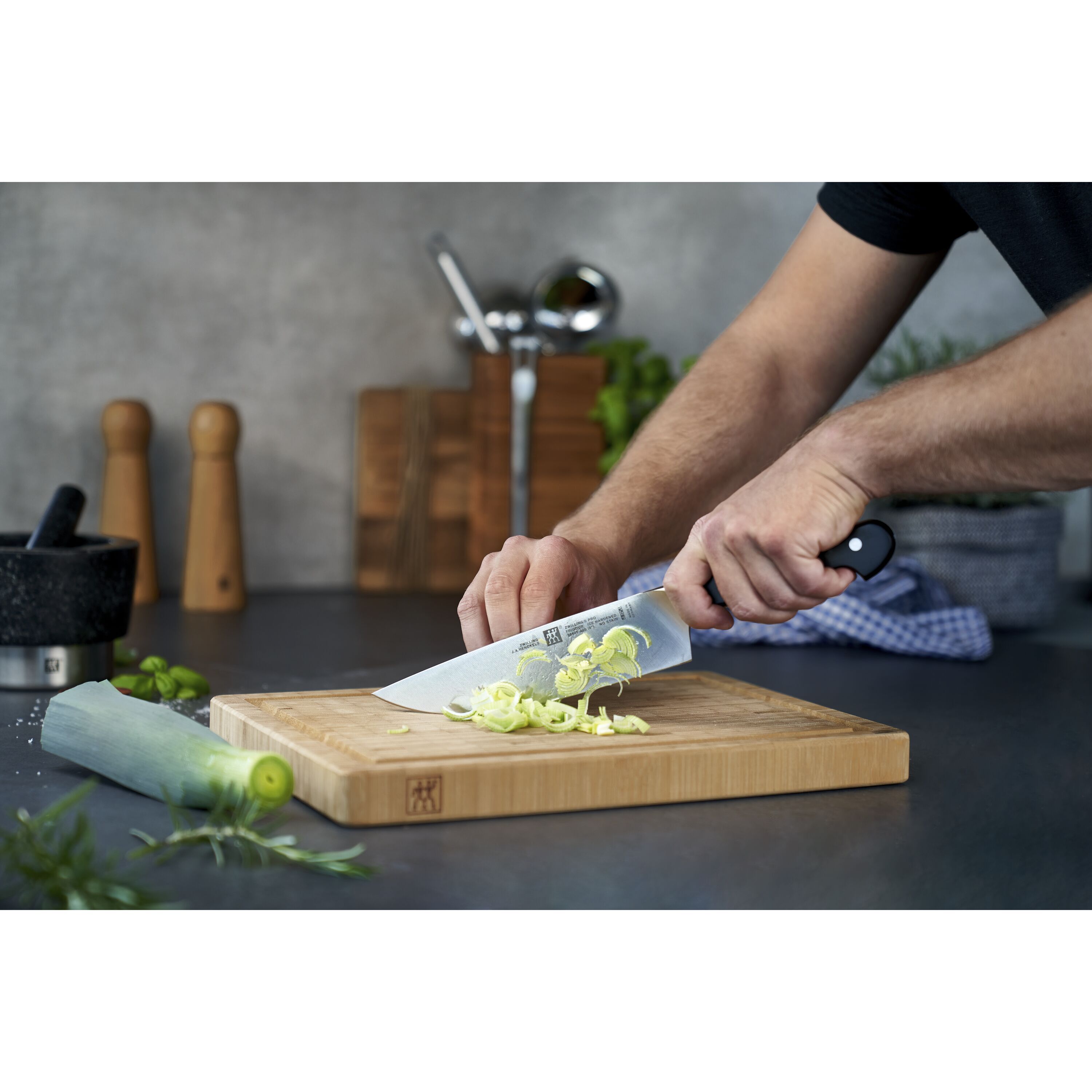ZWILLING        Pro                Kochmesser 20 cm
