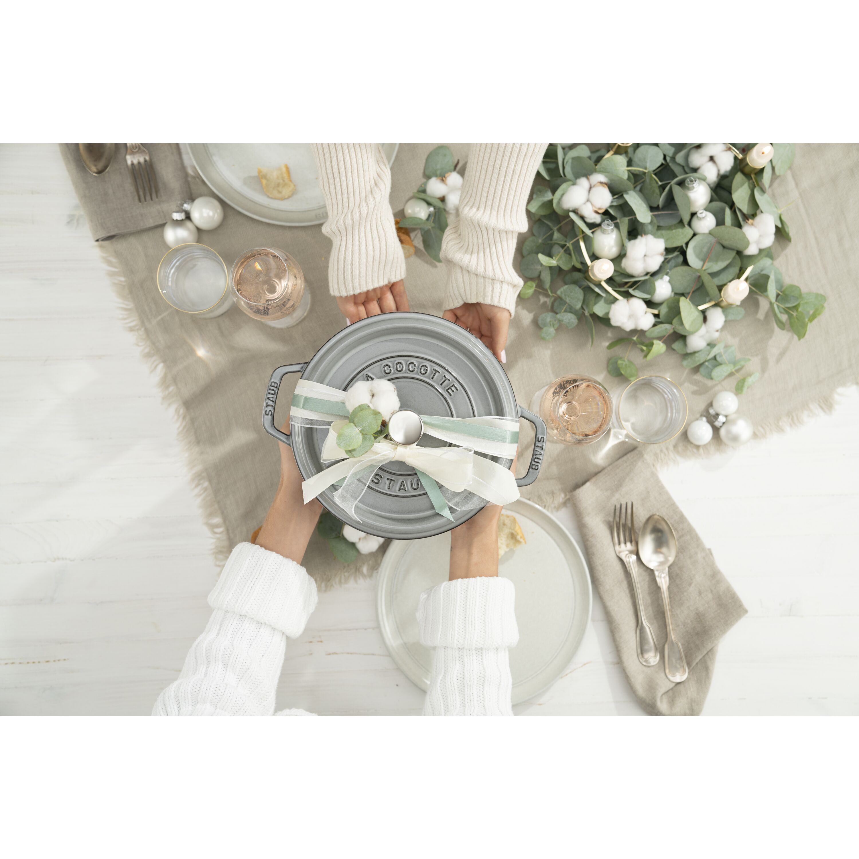 Staub        La Cocotte                Cocotte 22 cm, rund, Graphit-Grau, Gusseisen