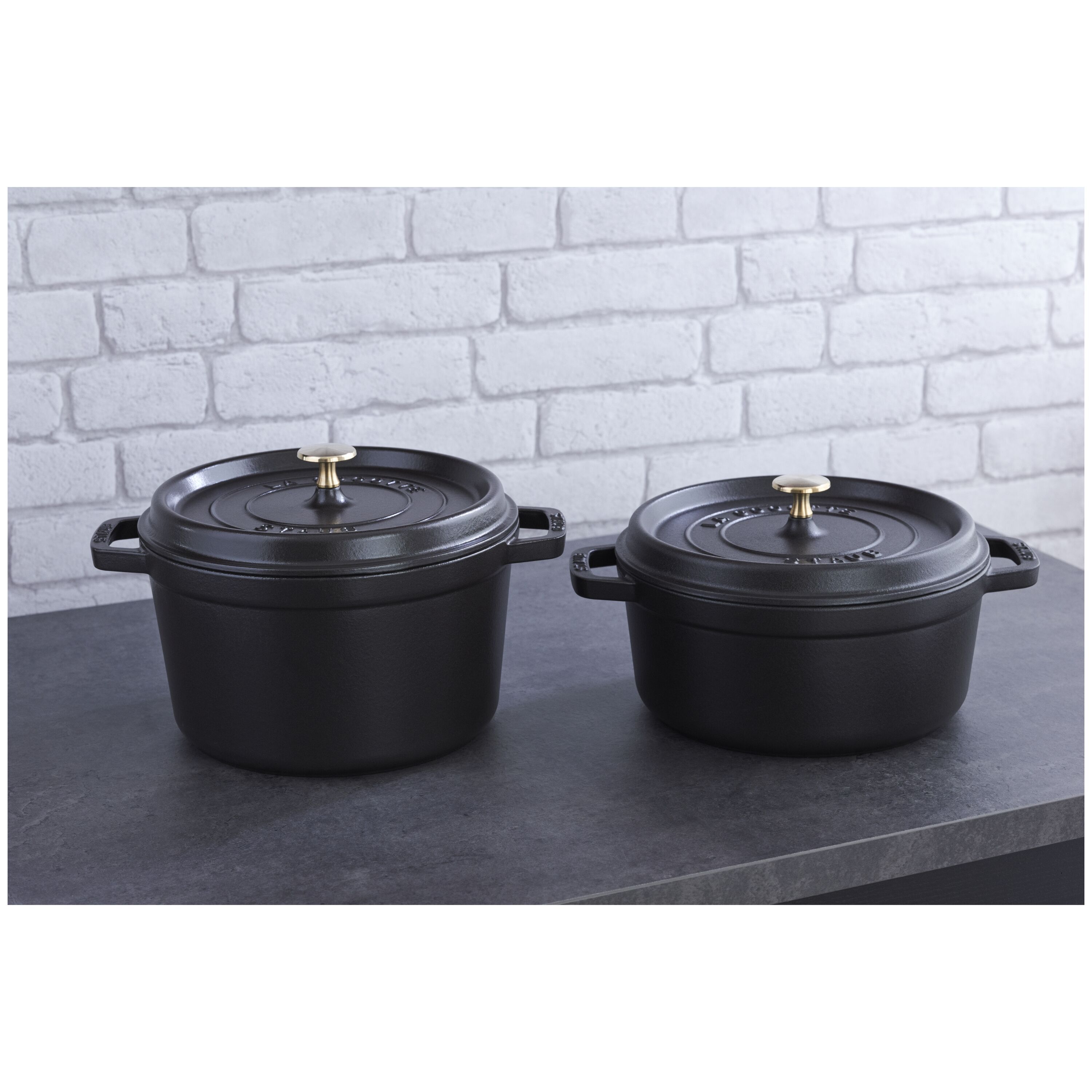 Staub        La Cocotte                Cocotte tief 24 cm, rund, Schwarz, Gusseisen
