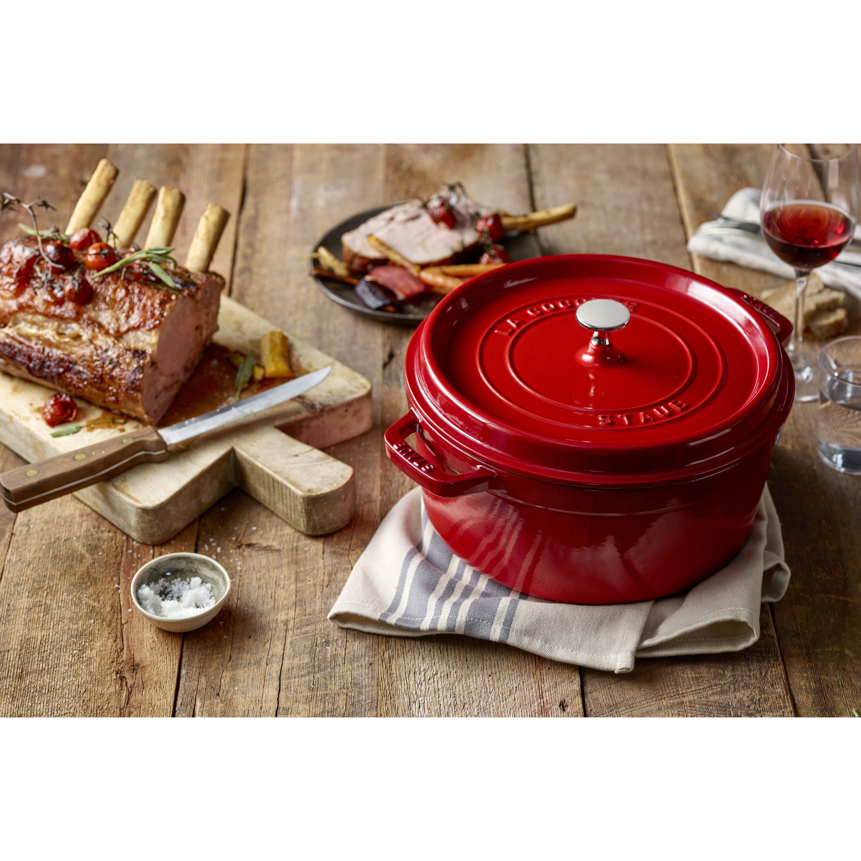 Staub        La Cocotte                Cocotte 30 cm, rund, Kirsch-Rot, Gusseisen