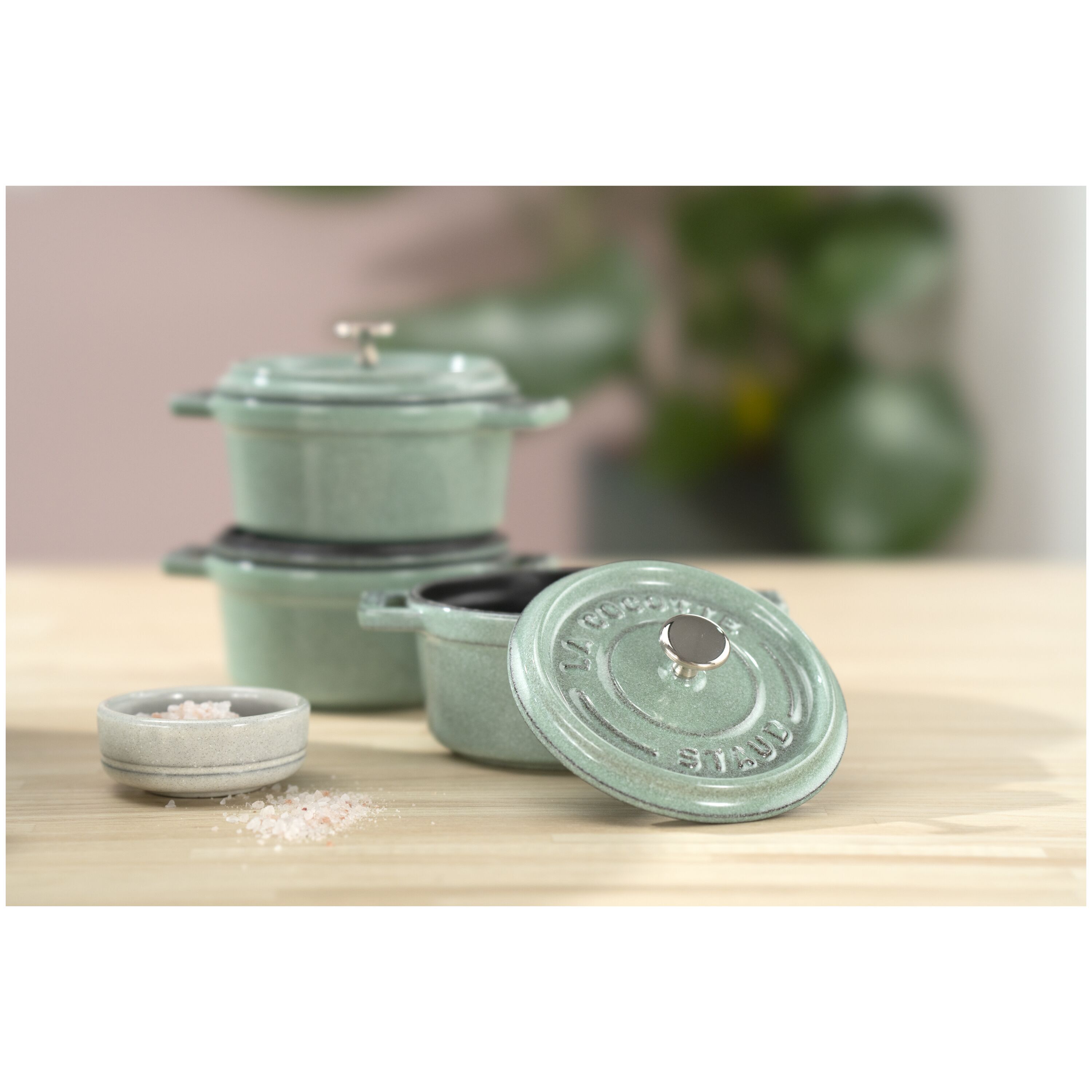 Staub        La Cocotte                Mini Cocotte 10 cm, rund, Salbeigrün, Gusseisen