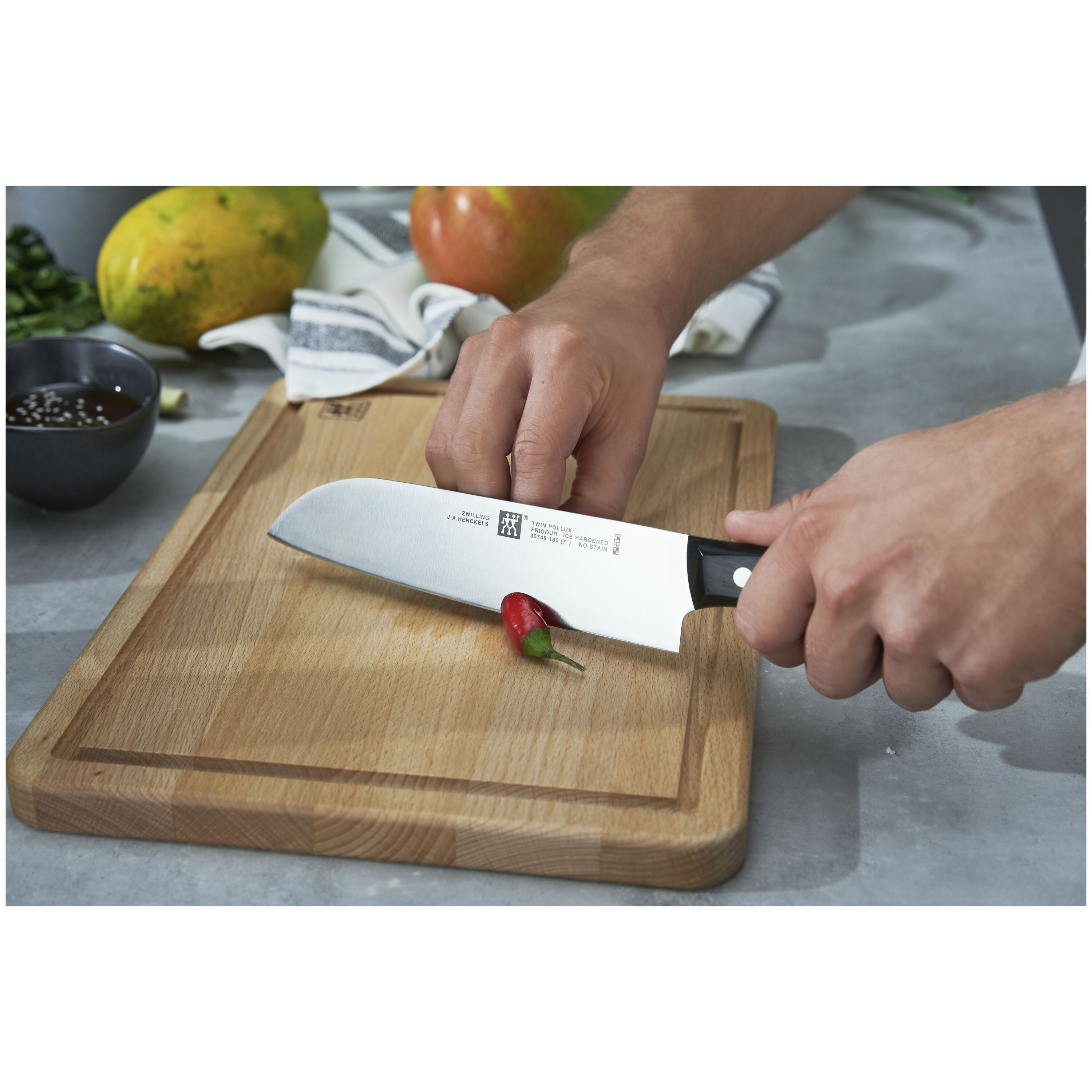 ZWILLING        TWIN Pollux                Santokumesser 18 cm, Glattschliff