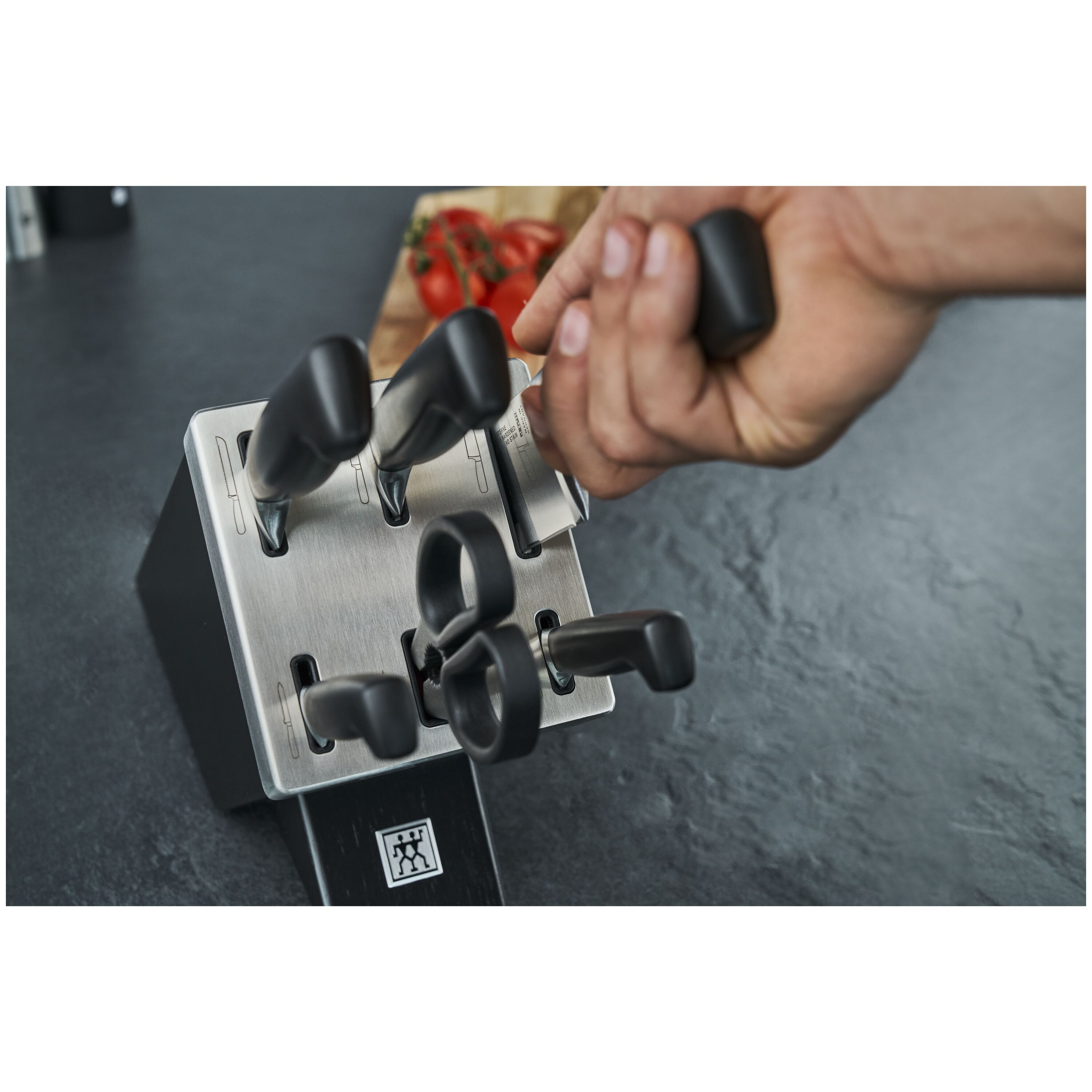 ZWILLING        **** VIER STERNE                7-tlg, Selbstschärfender Messerblock, Schwarz