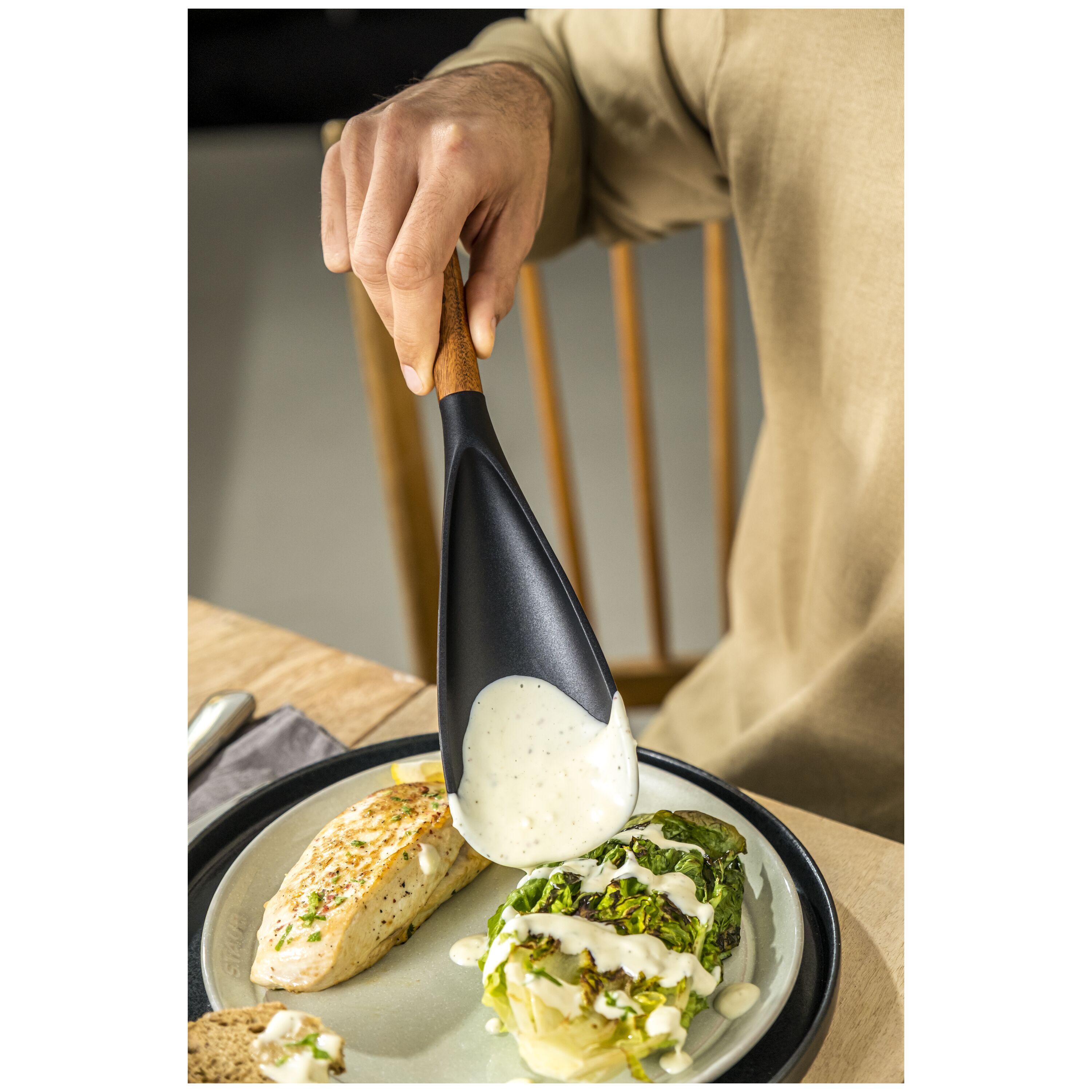 Staub                        Mehrzwecklöffel, 30 cm, Silikon