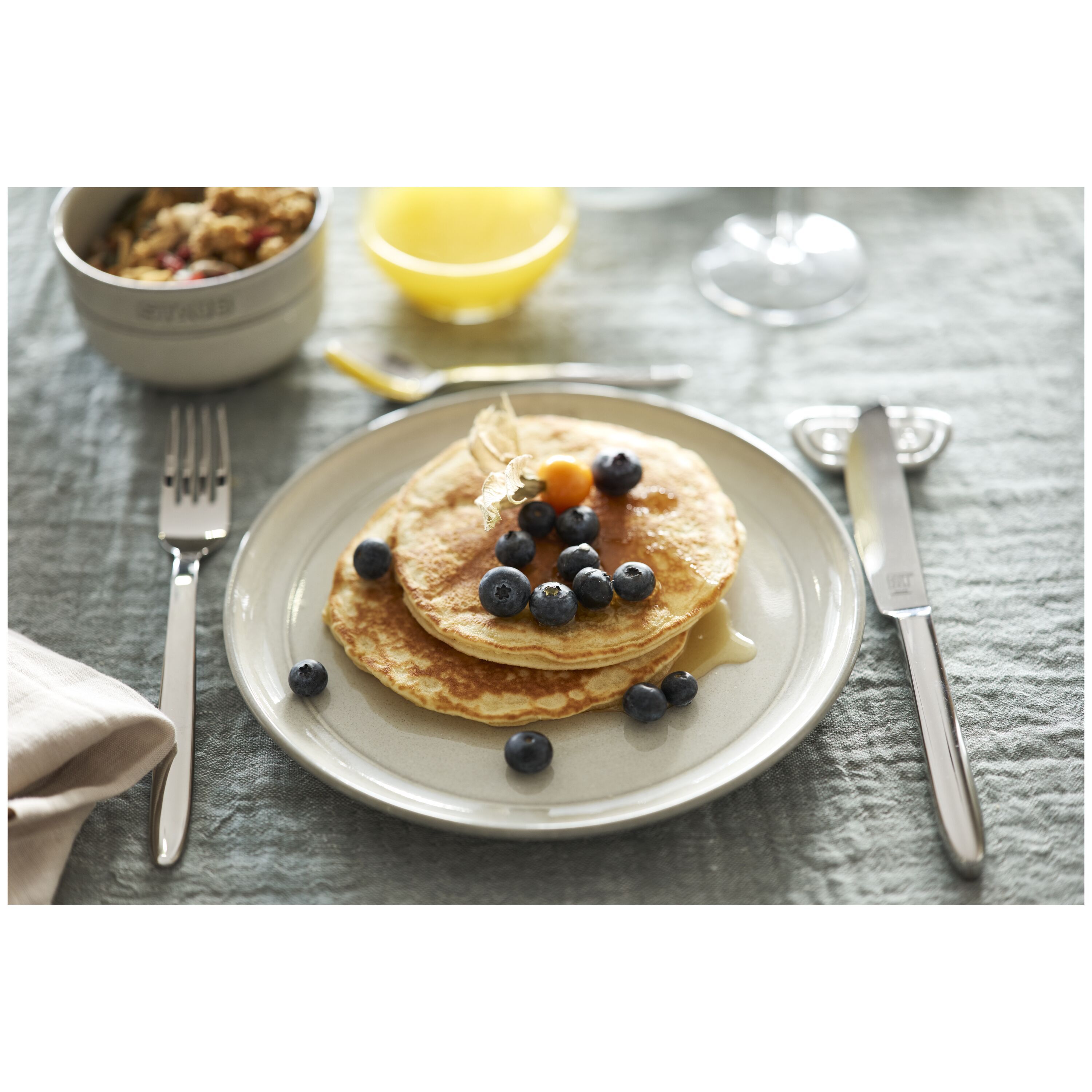 Staub        Dining Line                Teller flach 20 cm, rund, Weisser Trüffel, Keramik