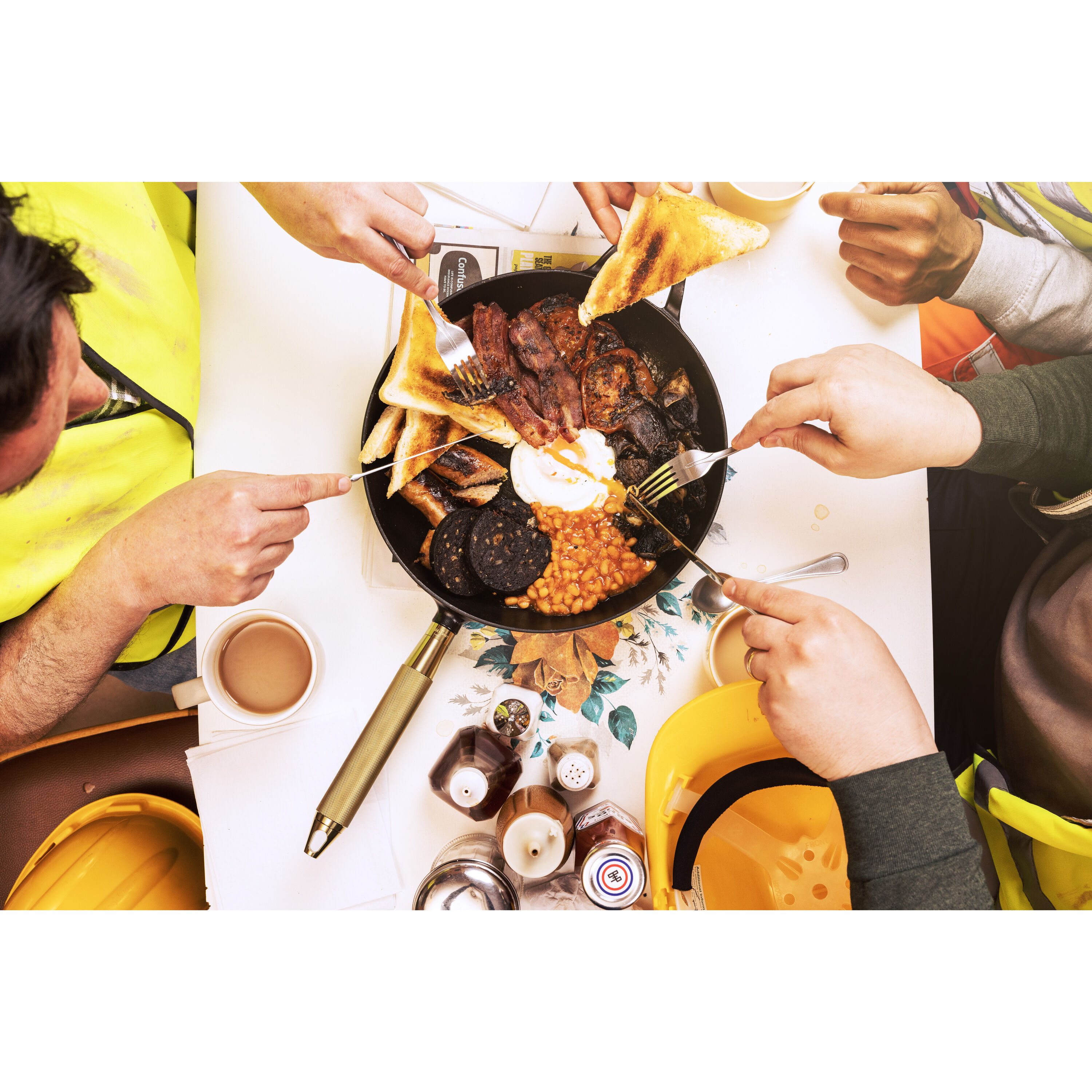 Staub        Pans                Bratpfanne Buster+Punch 28 cm, rund, Schwarz, Gusseisen