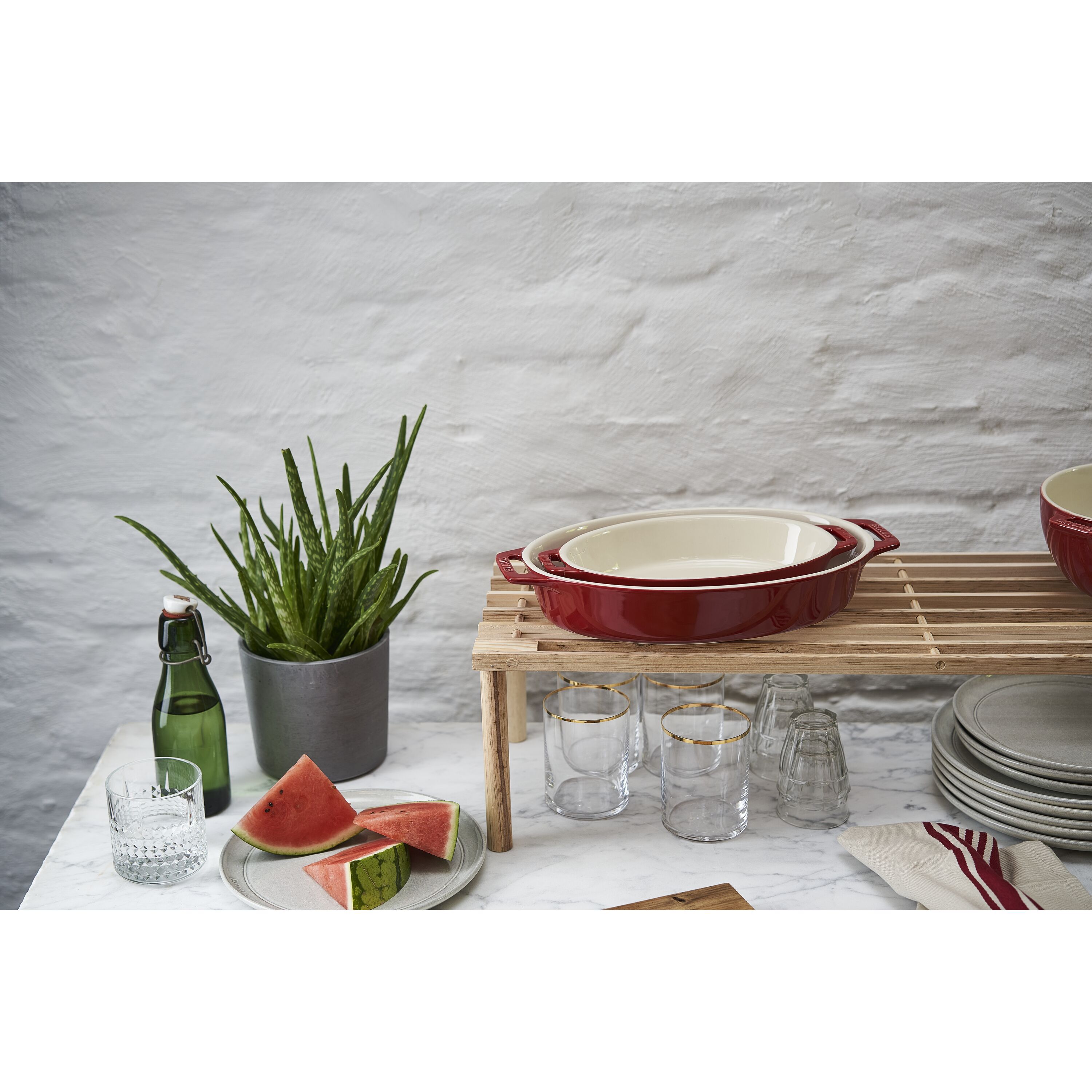 Staub        Ceramique                Auflaufform 23 cm, oval, Kirsch-Rot, Keramik