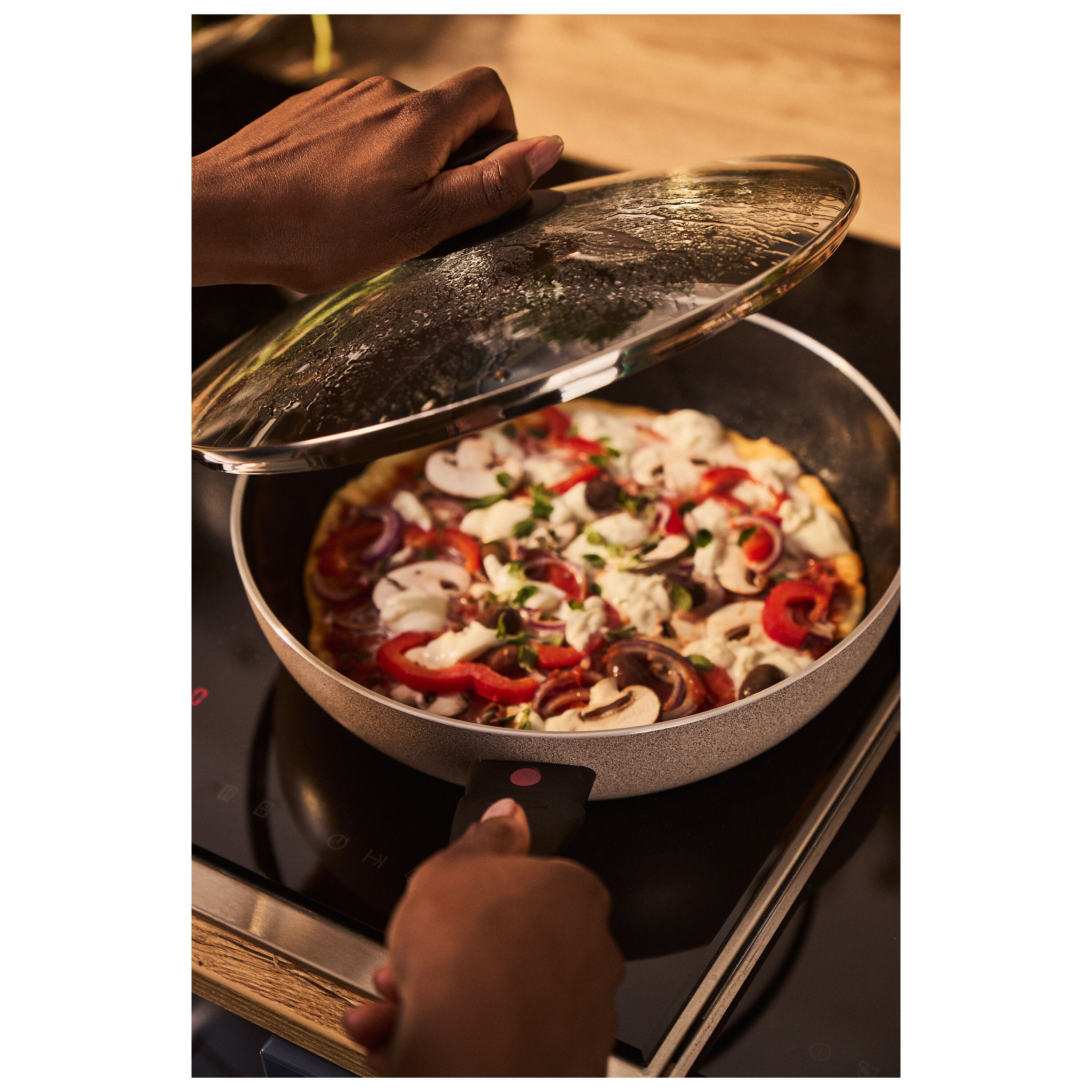 BALLARINI        Ledro                Schmorpfanne mit Deckel, 28 cm, Aluminium, Keramische Antihaftbeschichtung