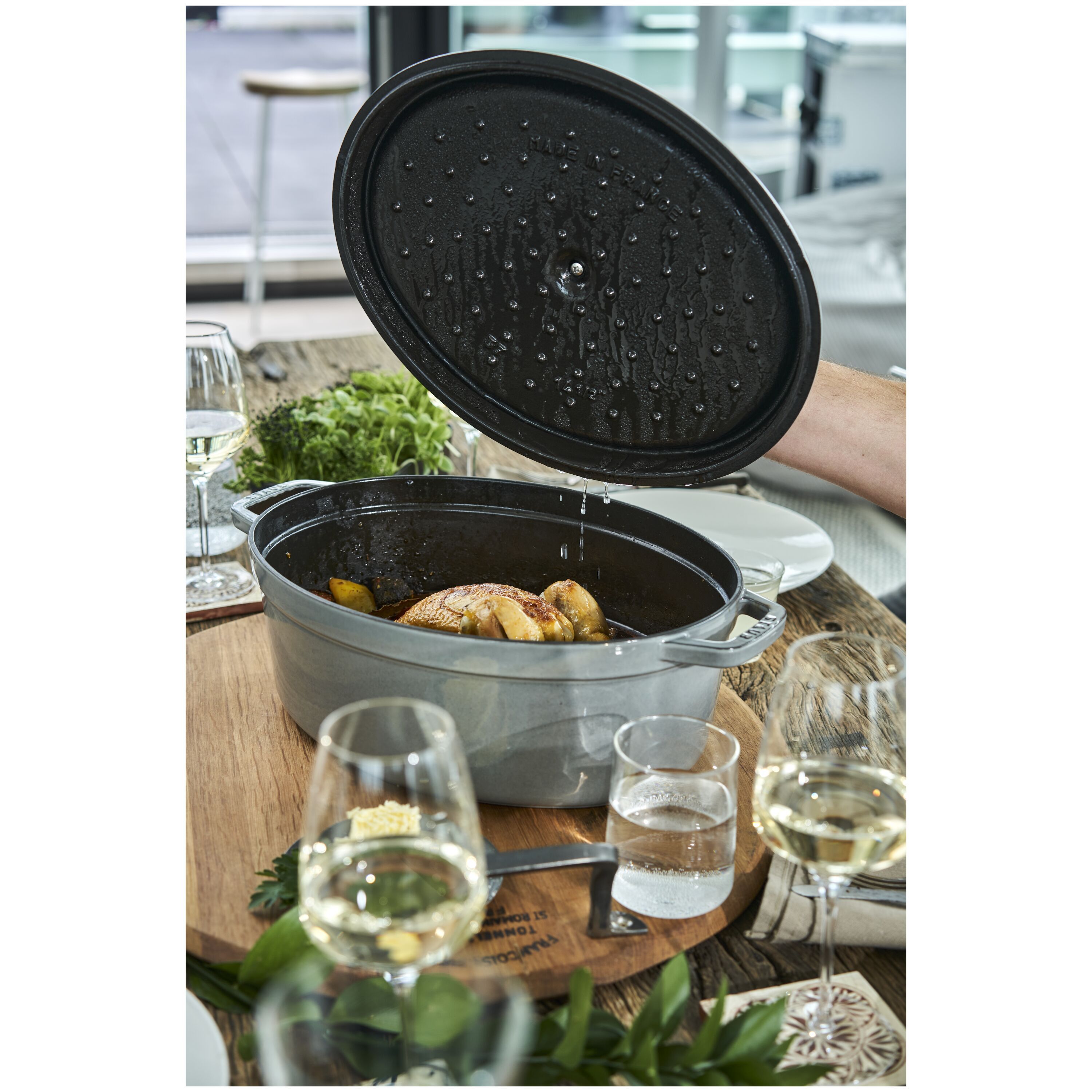 Staub        La Cocotte                Cocotte 37 cm, oval, Graphit-Grau, Gusseisen