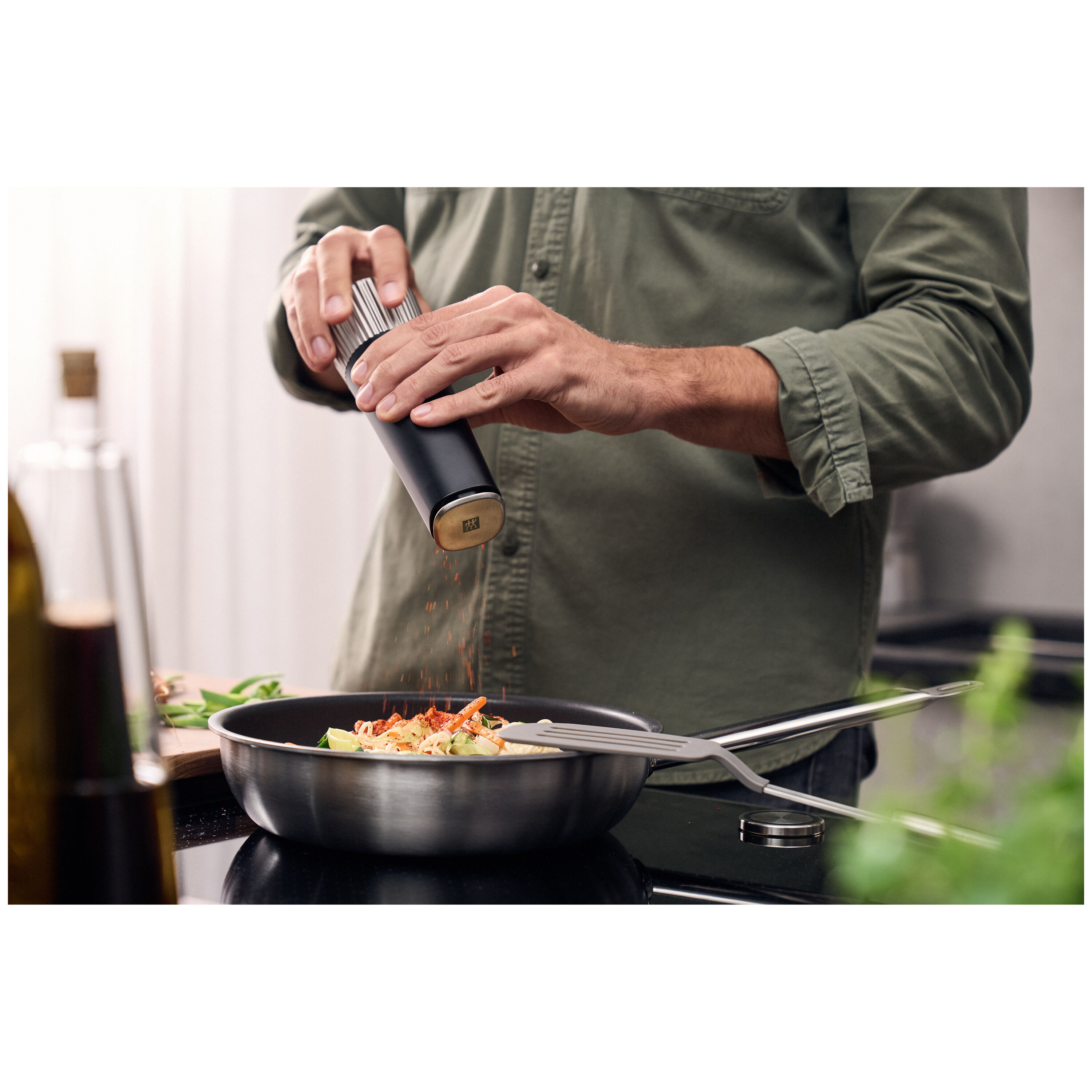 ZWILLING        Spices                Gewürzmühle 19 cm, Schwarz