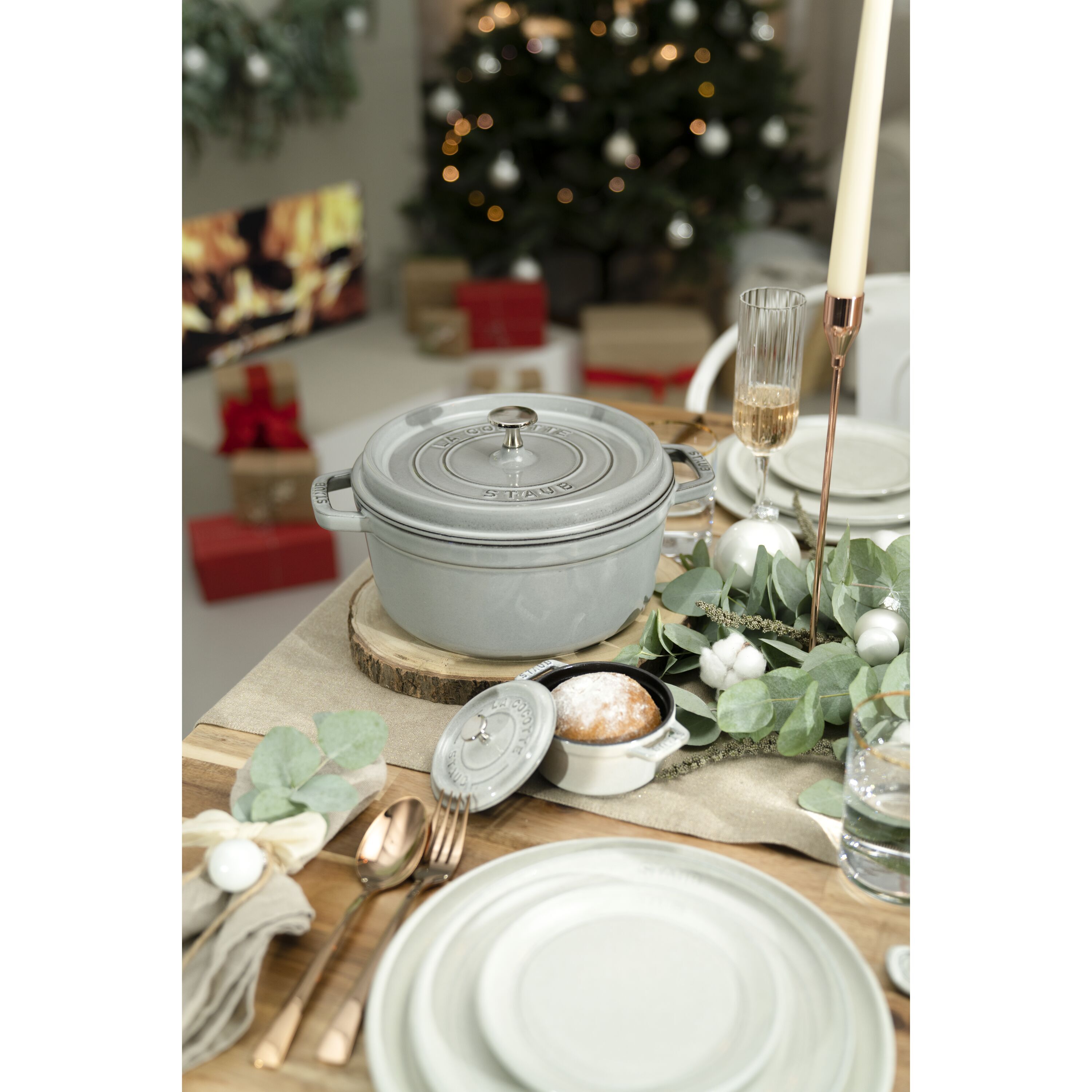 Staub        La Cocotte                Cocotte 26 cm, rund, Graphit-Grau, Gusseisen