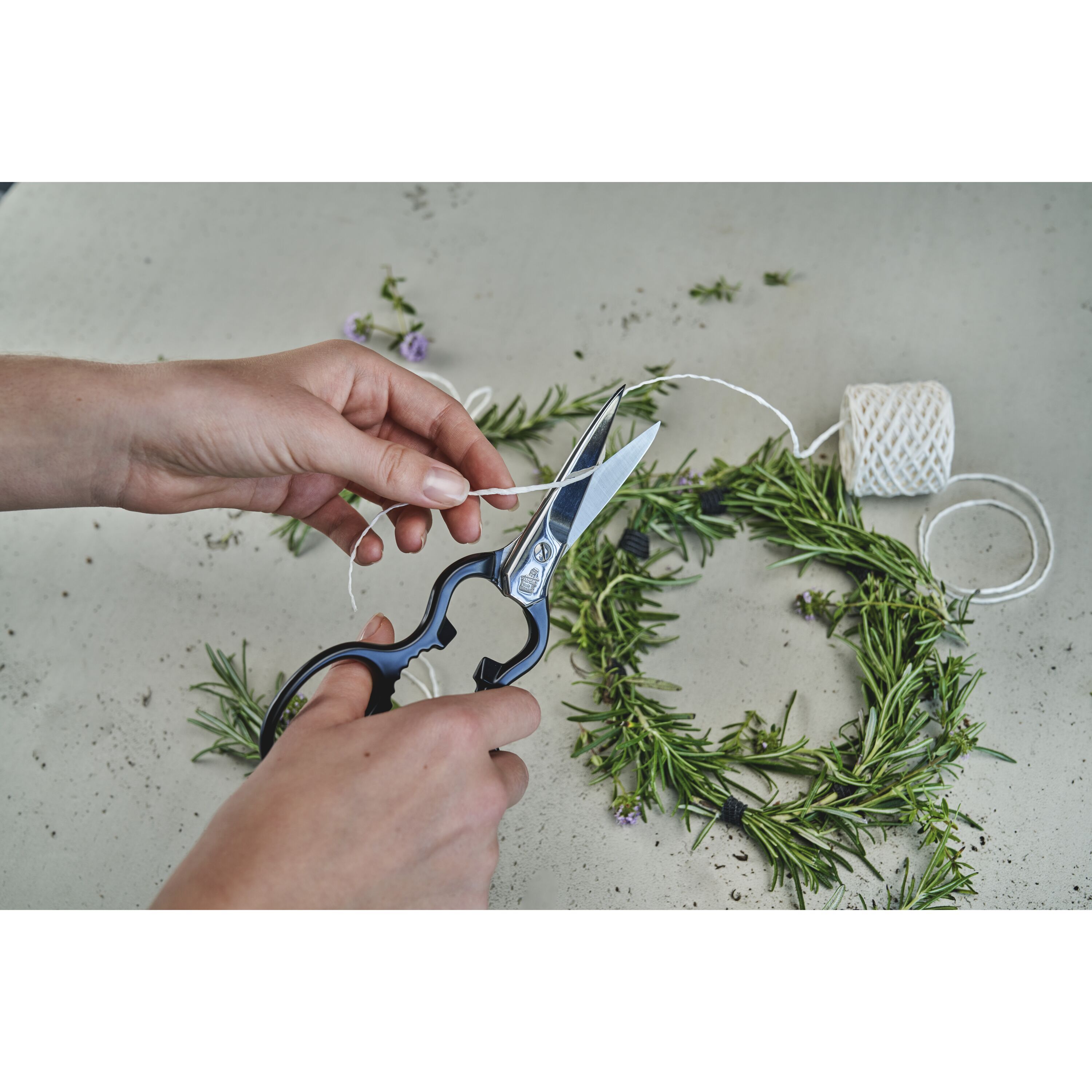 ZWILLING        Küchenhilfe                Vielzweckschere, schwarz 20 cm, Edelstahl