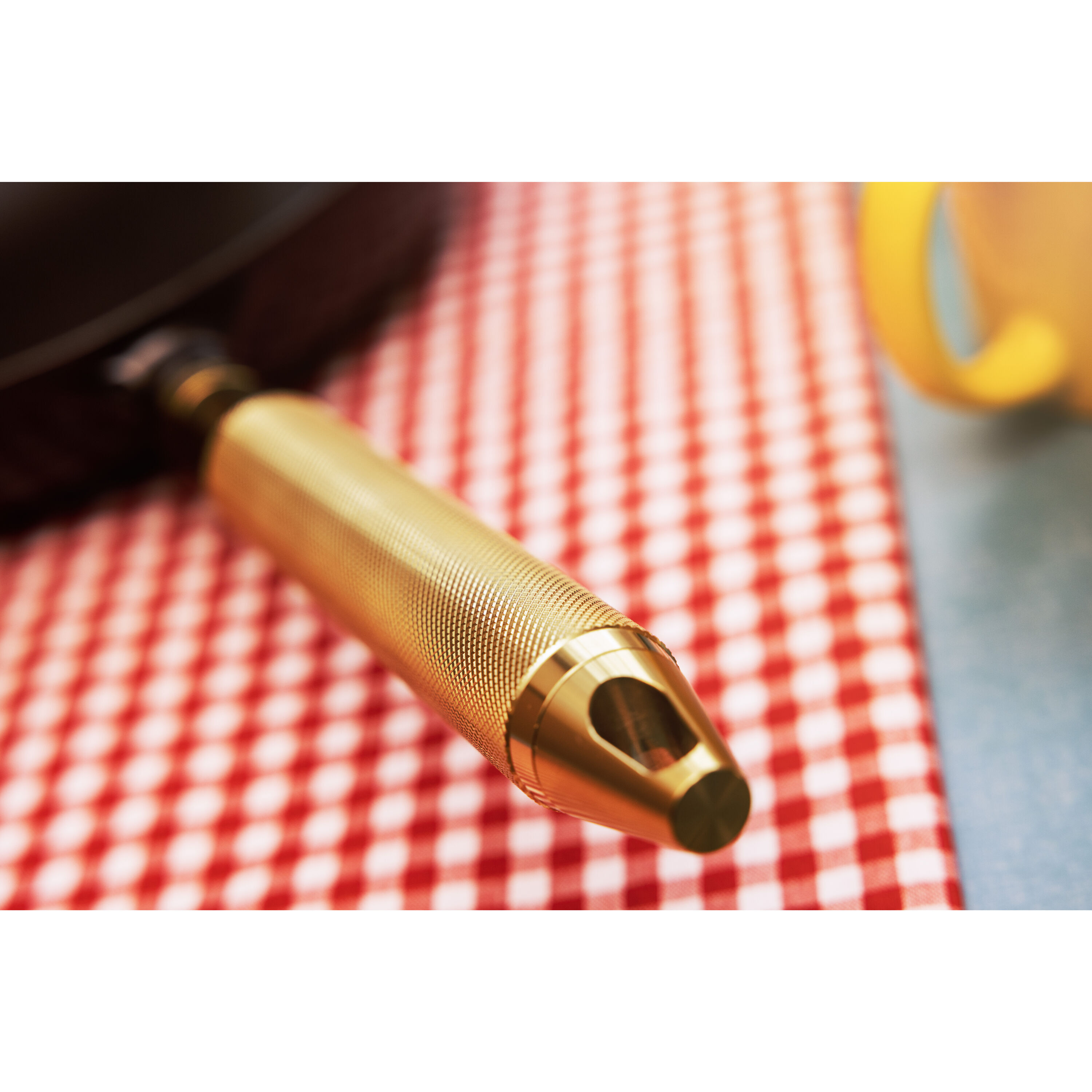 Staub        Pans                Bratpfanne Buster+Punch 28 cm, rund, Schwarz, Gusseisen