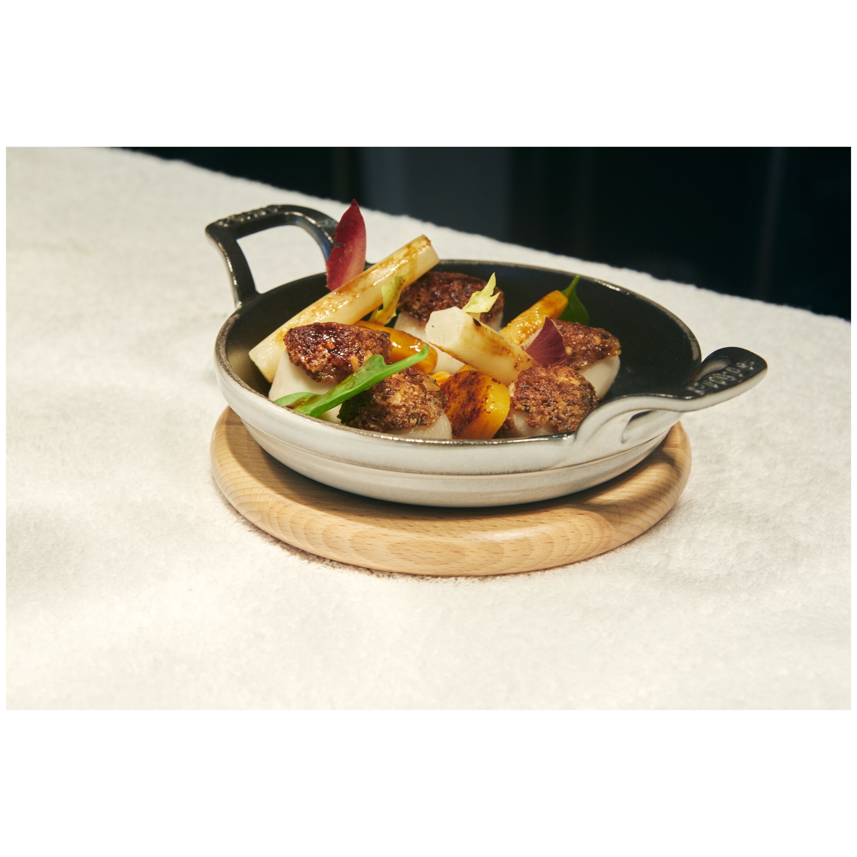 Staub        Specialities                Ofenform 12 cm, rund, Graphit-Grau, Gusseisen