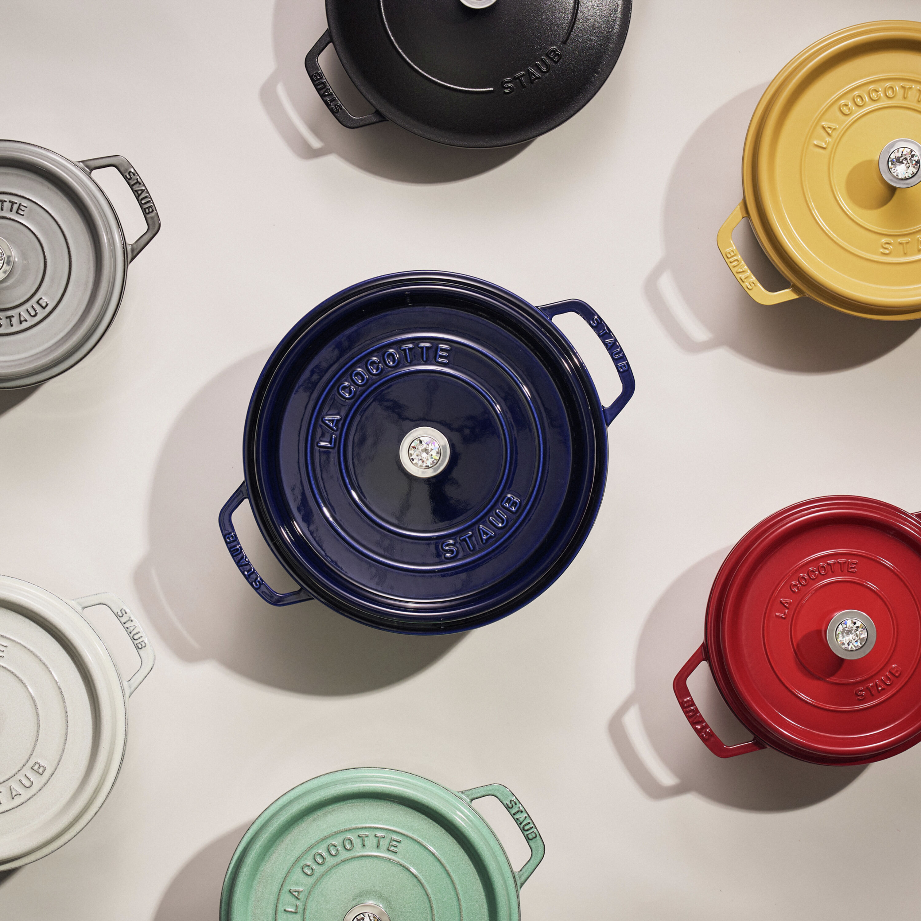 Staub                        Knauf mit Kristall von Swarovski, Edelstahl