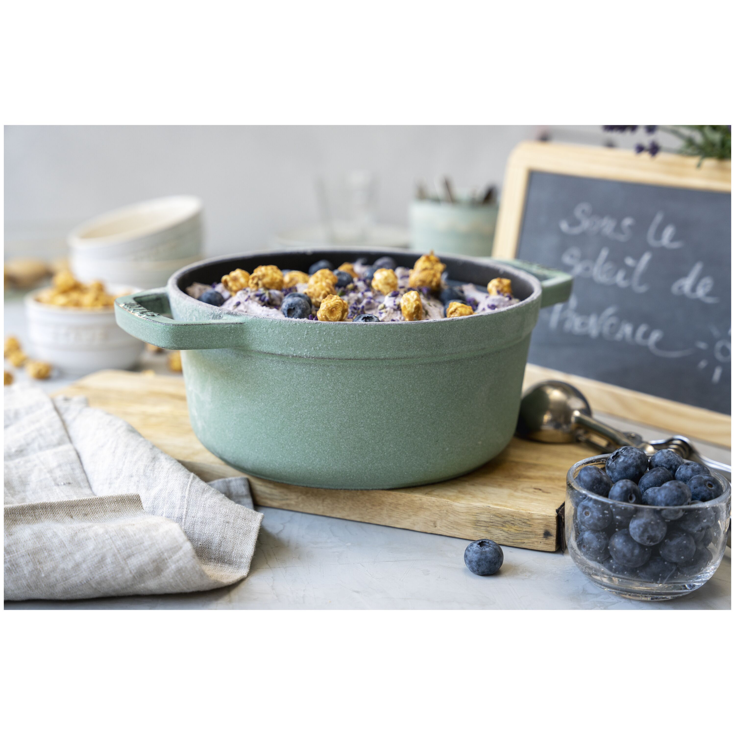 Staub        La Cocotte                Cocotte 22 cm, rund, Salbeigrün, Gusseisen