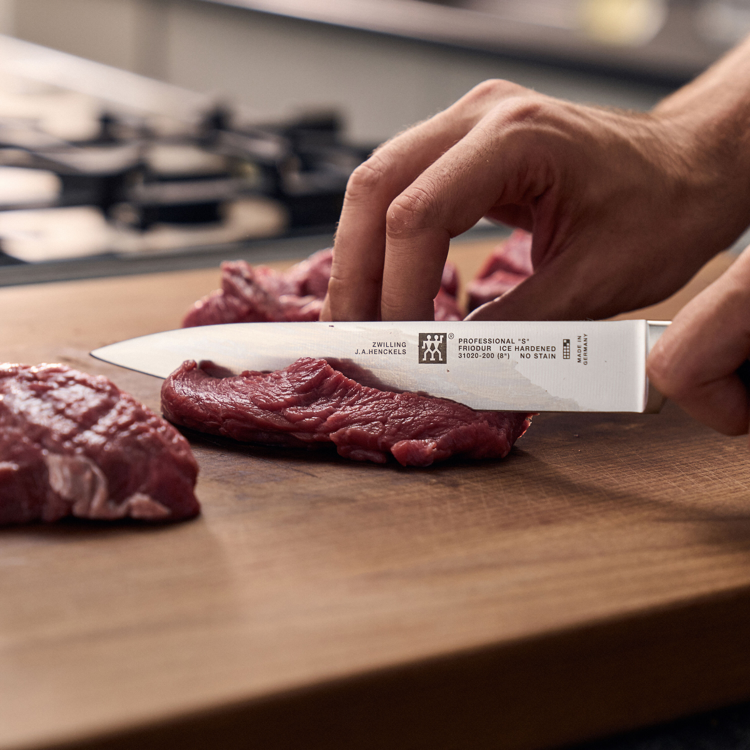 ZWILLING        Professional S                Fleischmesser 20 cm, Glattschliff