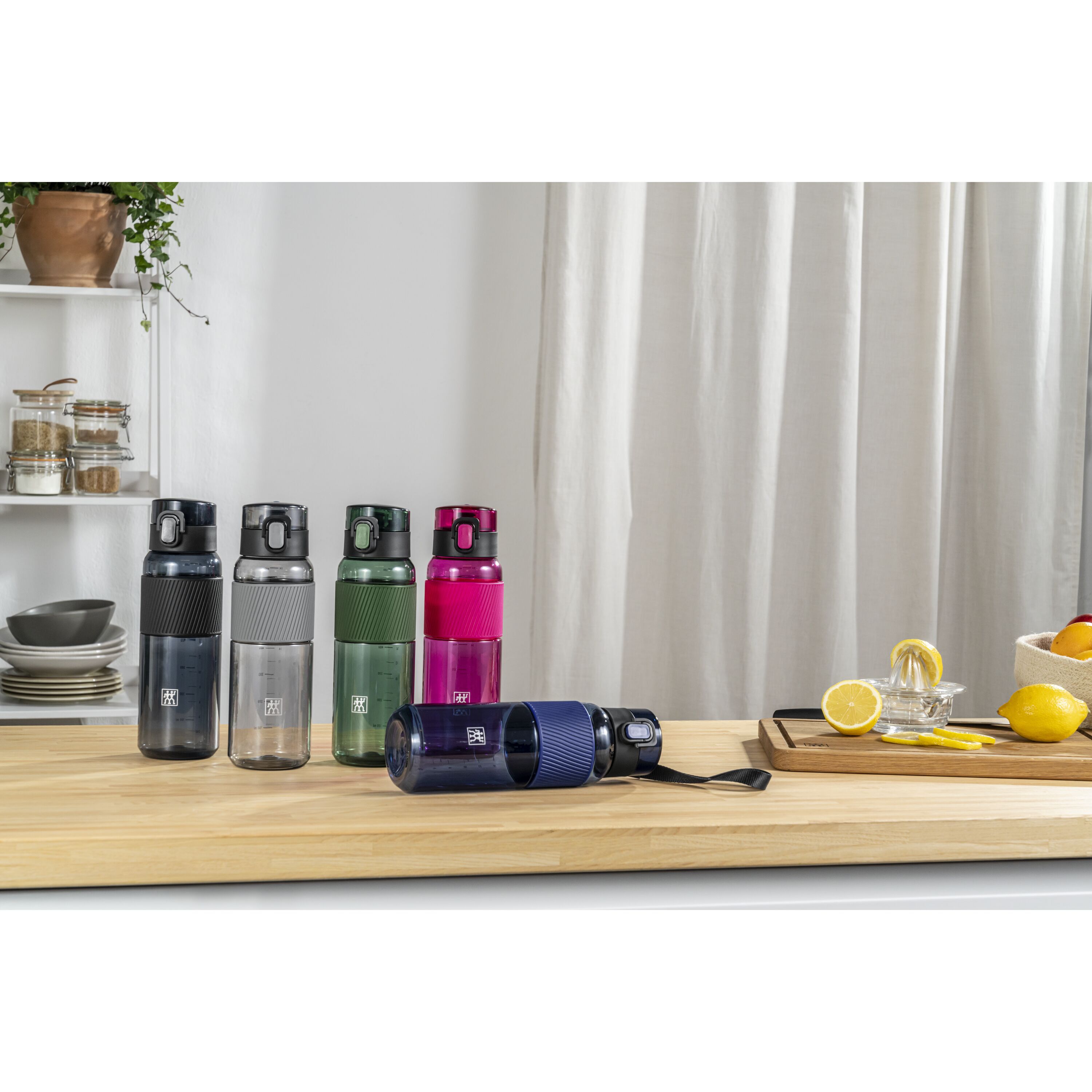 ZWILLING        Bottle                Trinkflasche, 680 ml, Tritan, Dunkel-Grün