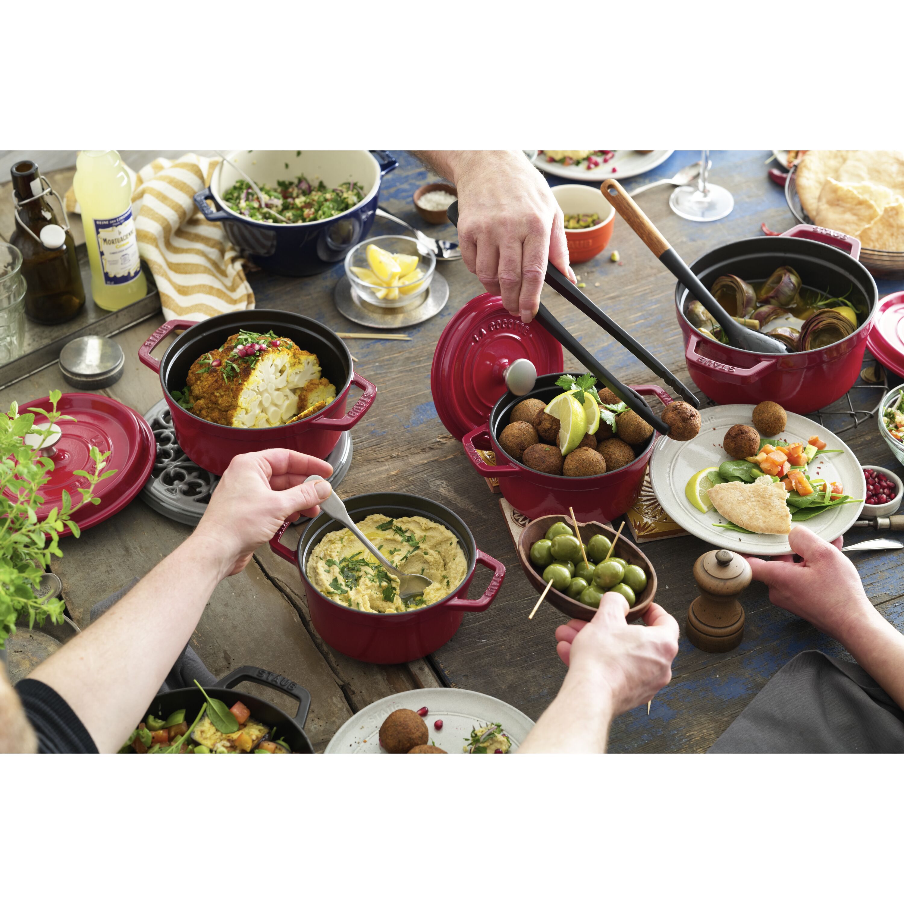 Staub        La Cocotte                Cocotte 18 cm, rund, Kirsch-Rot, Gusseisen