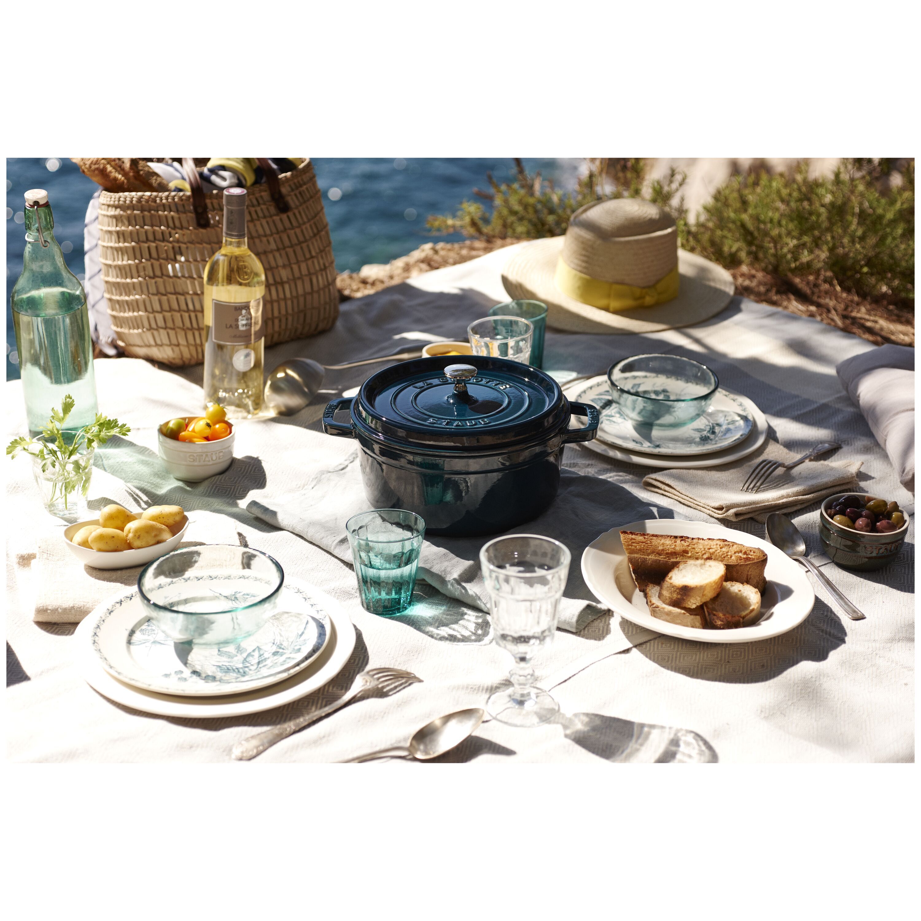 Staub        La Cocotte                Cocotte 28 cm, rund, La-Mer, Gusseisen