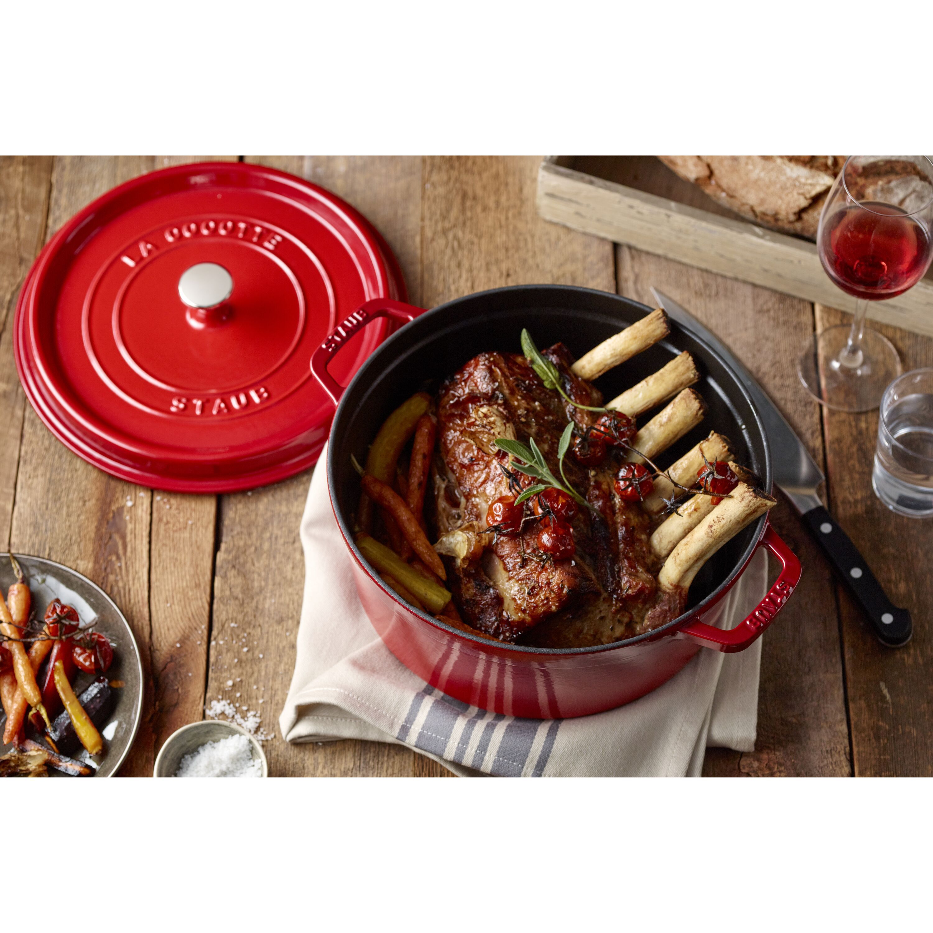 Staub        La Cocotte                Cocotte 30 cm, rund, Kirsch-Rot, Gusseisen