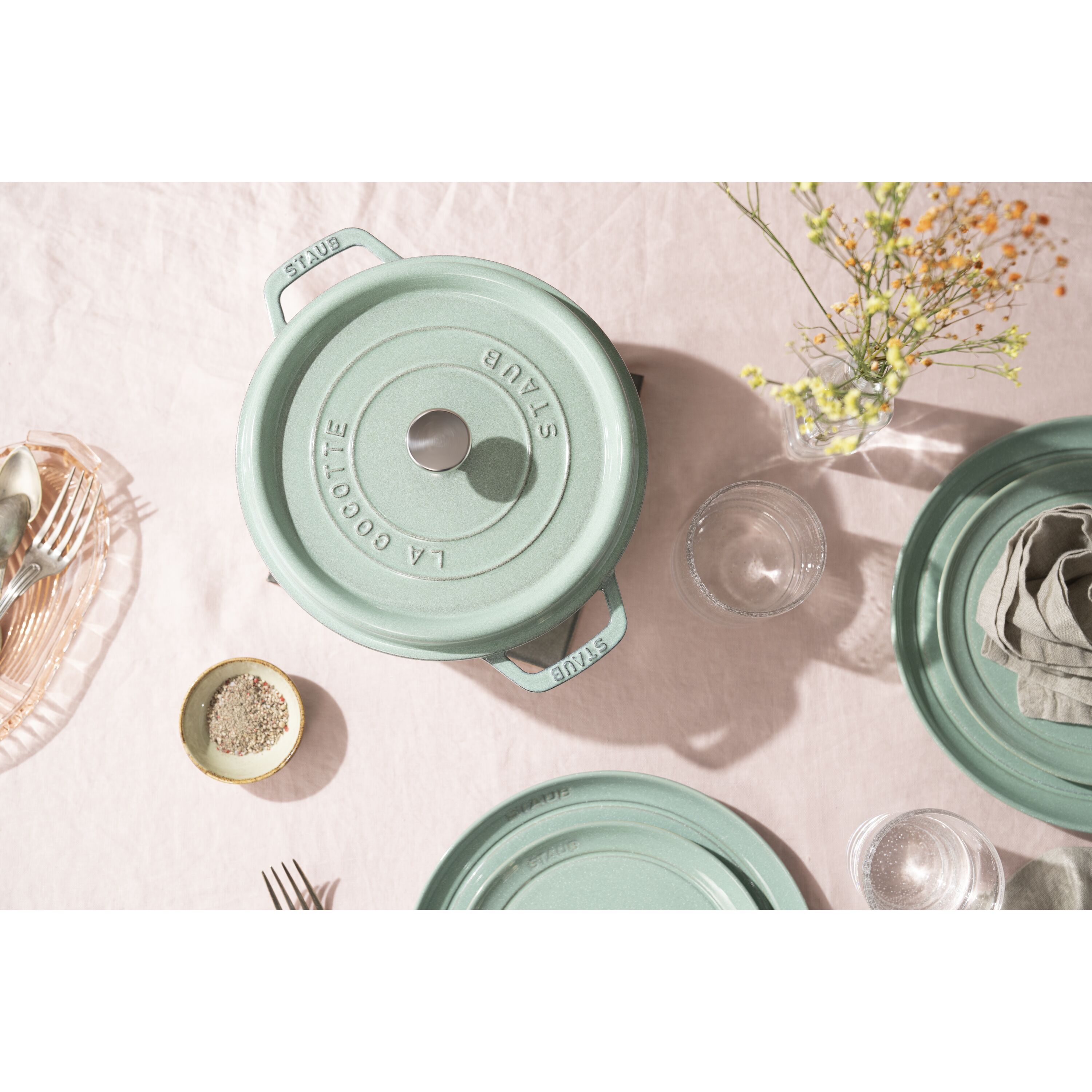 Staub        La Cocotte                Cocotte 20 cm, rund, Salbeigrün, Gusseisen