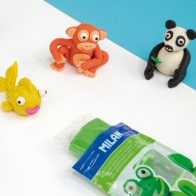 Milan. modelina AIR-DRY samoutwardzalna 100 g - brązowa (9154170)