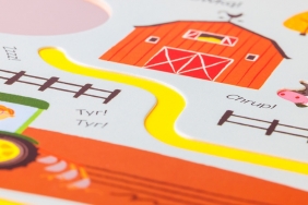 Palcem po śladzie. Tam jest samochód!