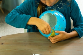 Ravensburger. Puzzle 3D: Dziecinny globus (12338)