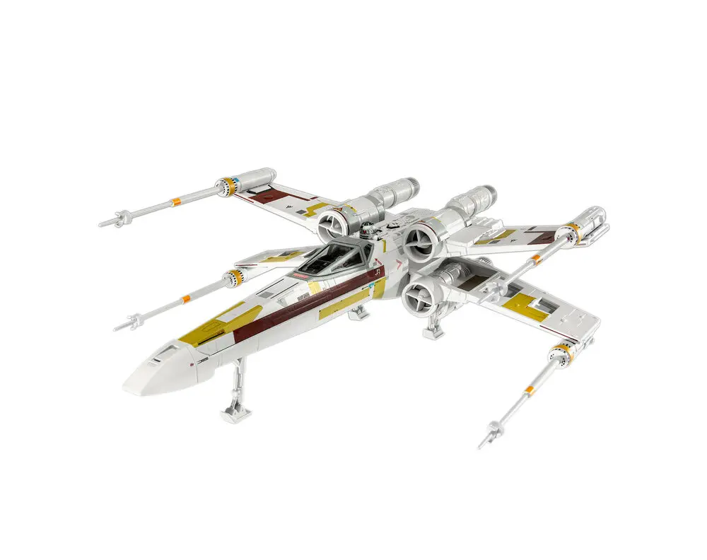 Carson Teva's X-Wing Fighter: The Mandalorian